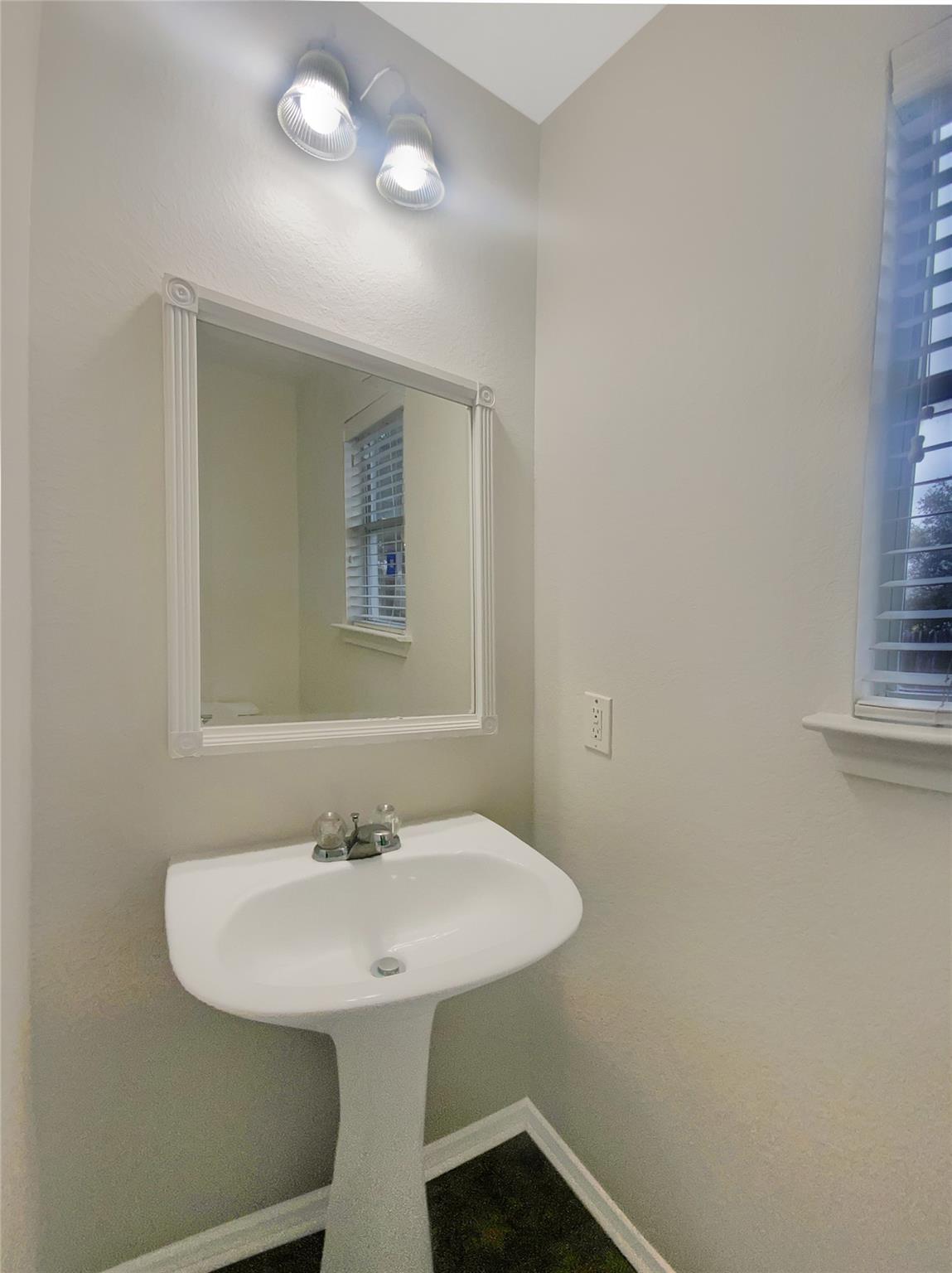 275 Peppergrass Cv, Kyle, TX 78640