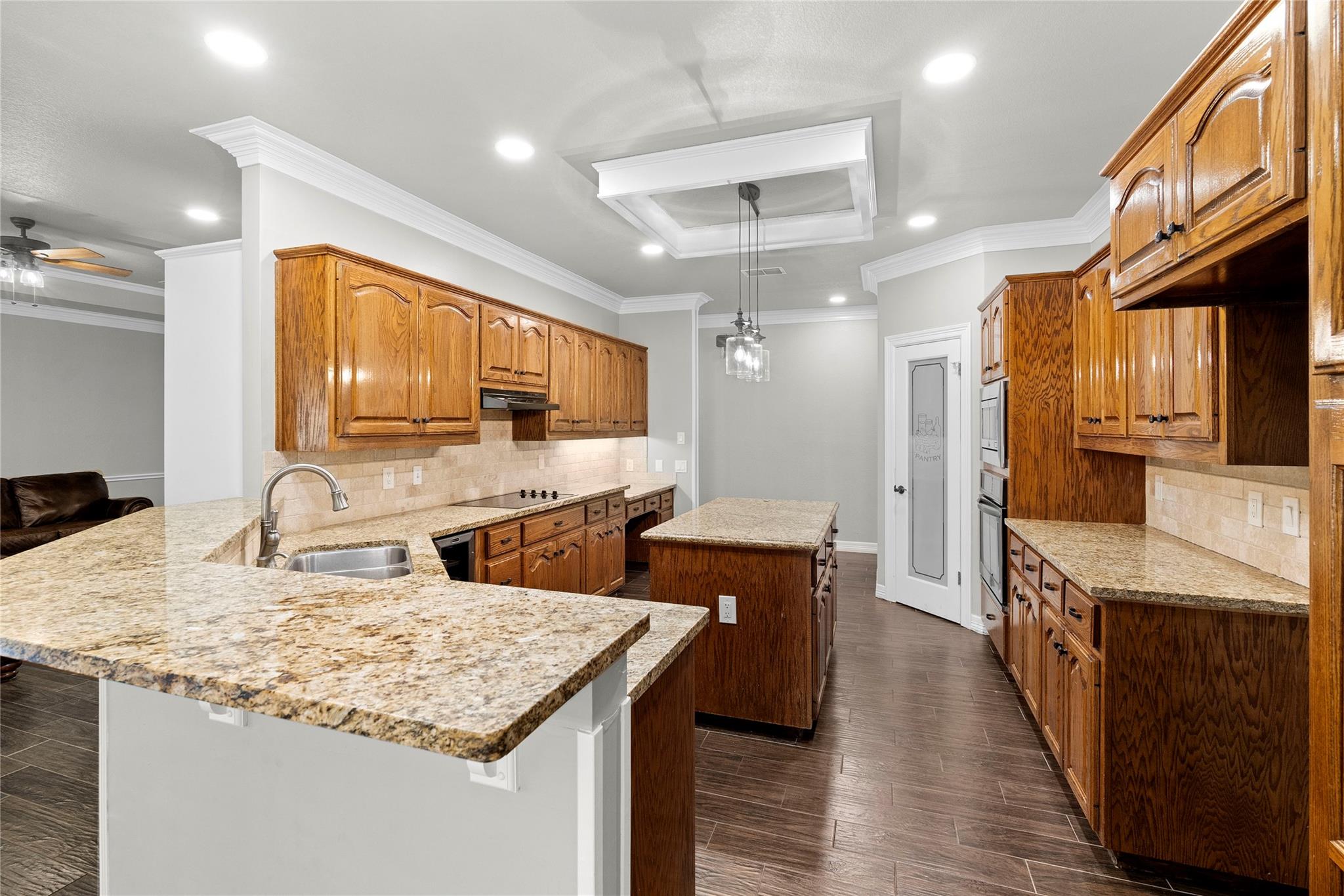 725 Willow Ridge Dr, San Marcos, TX 78666