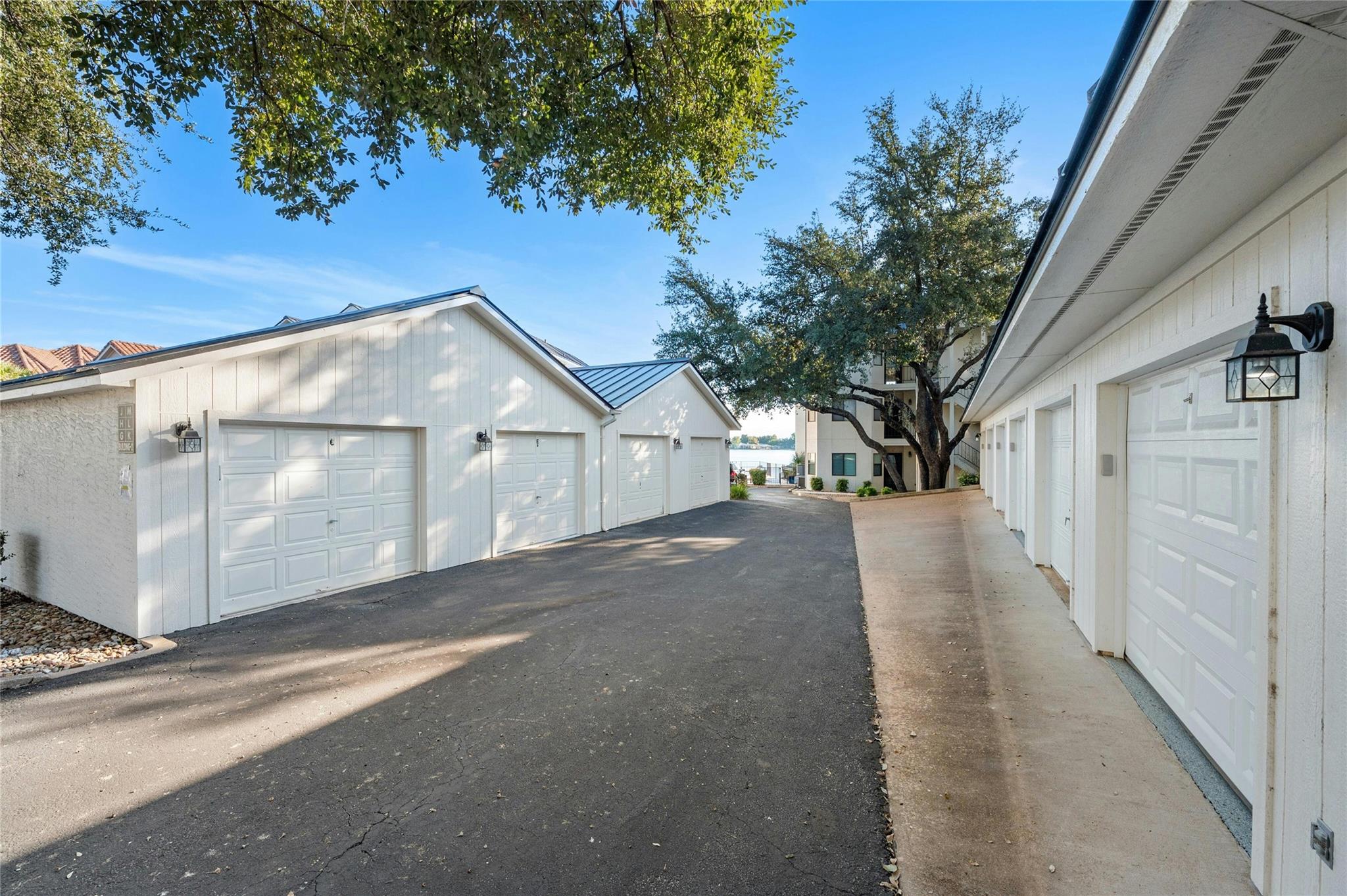 2513 Diagonal #D, Horseshoe Bay, TX 78657