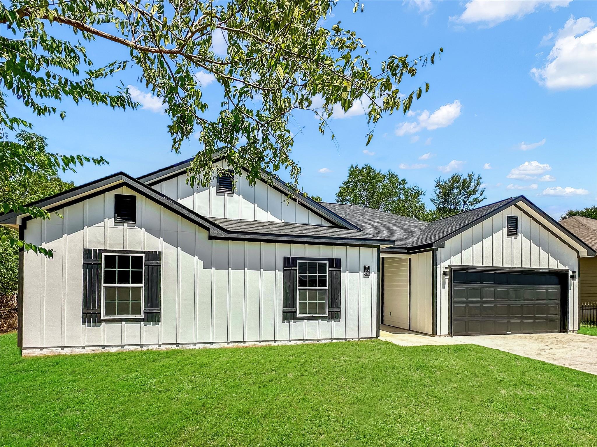 137 Puu Waa Waa Ln, Bastrop, TX 78602