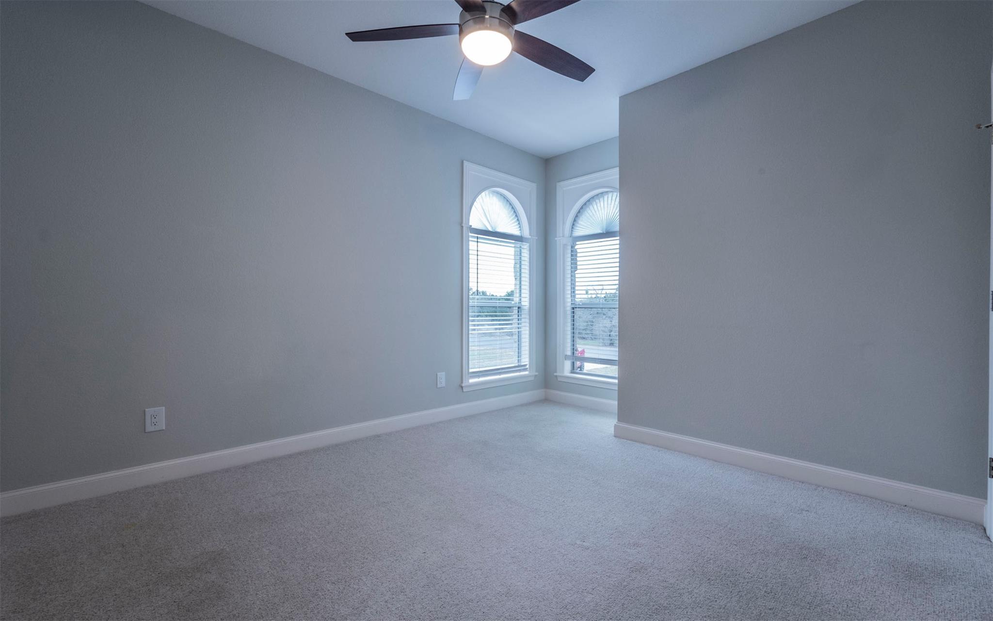 333 Wesley Rdg, Spicewood, TX 78669