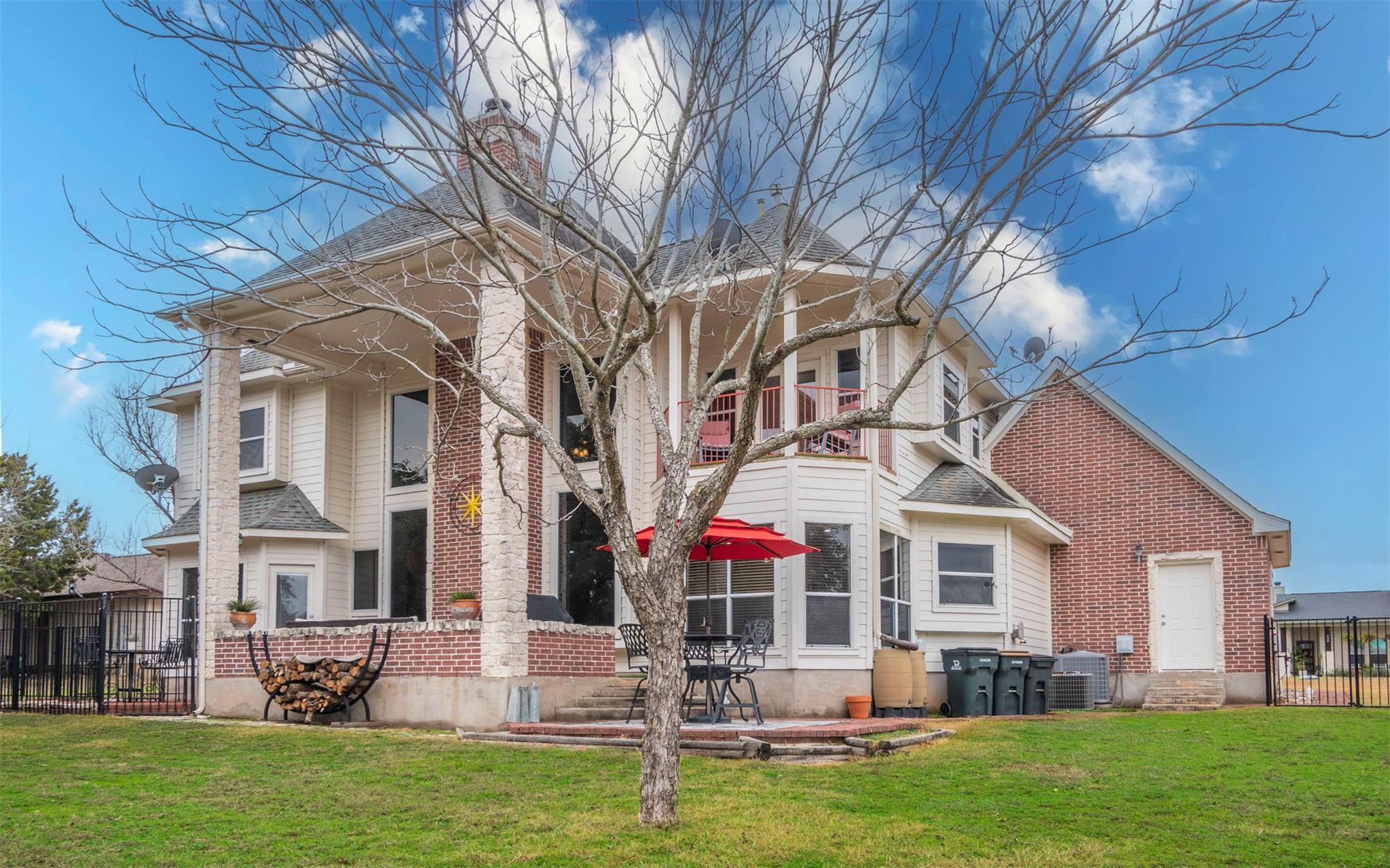 333 Wesley Rdg, Spicewood, TX 78669