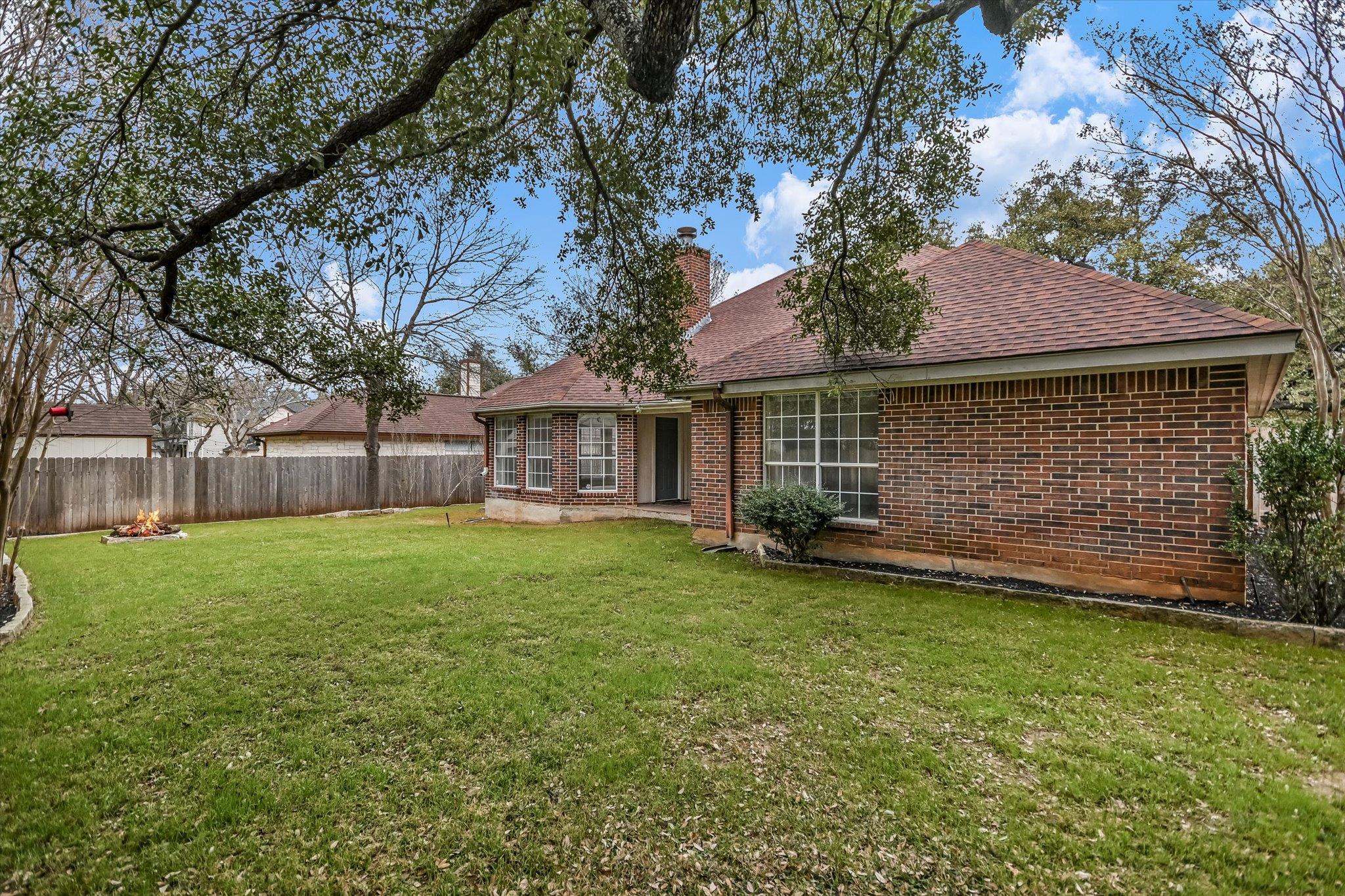503 Riverview Dr, Georgetown, TX 78628