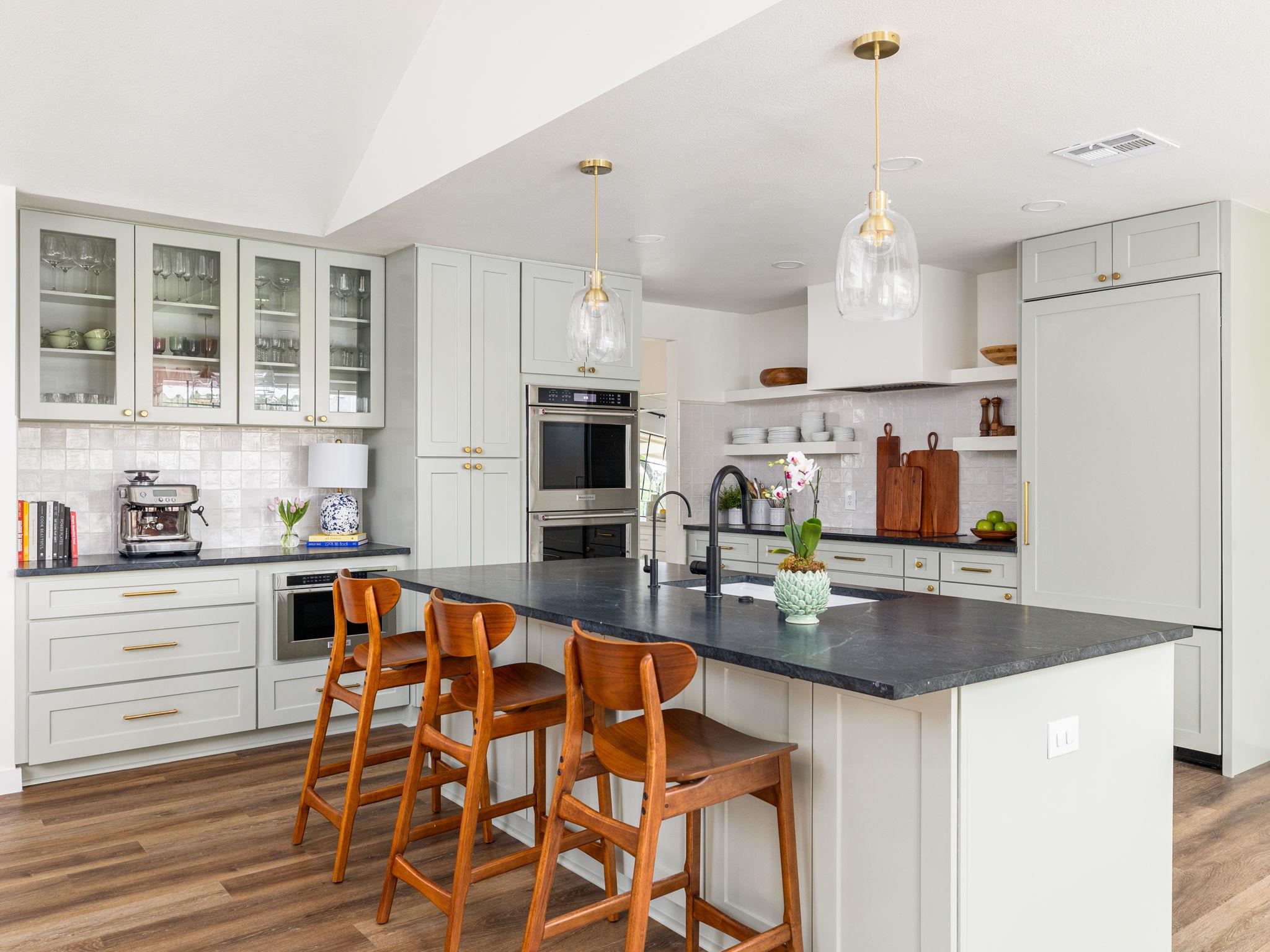 2300 Toulouse Dr, Austin, TX 78748