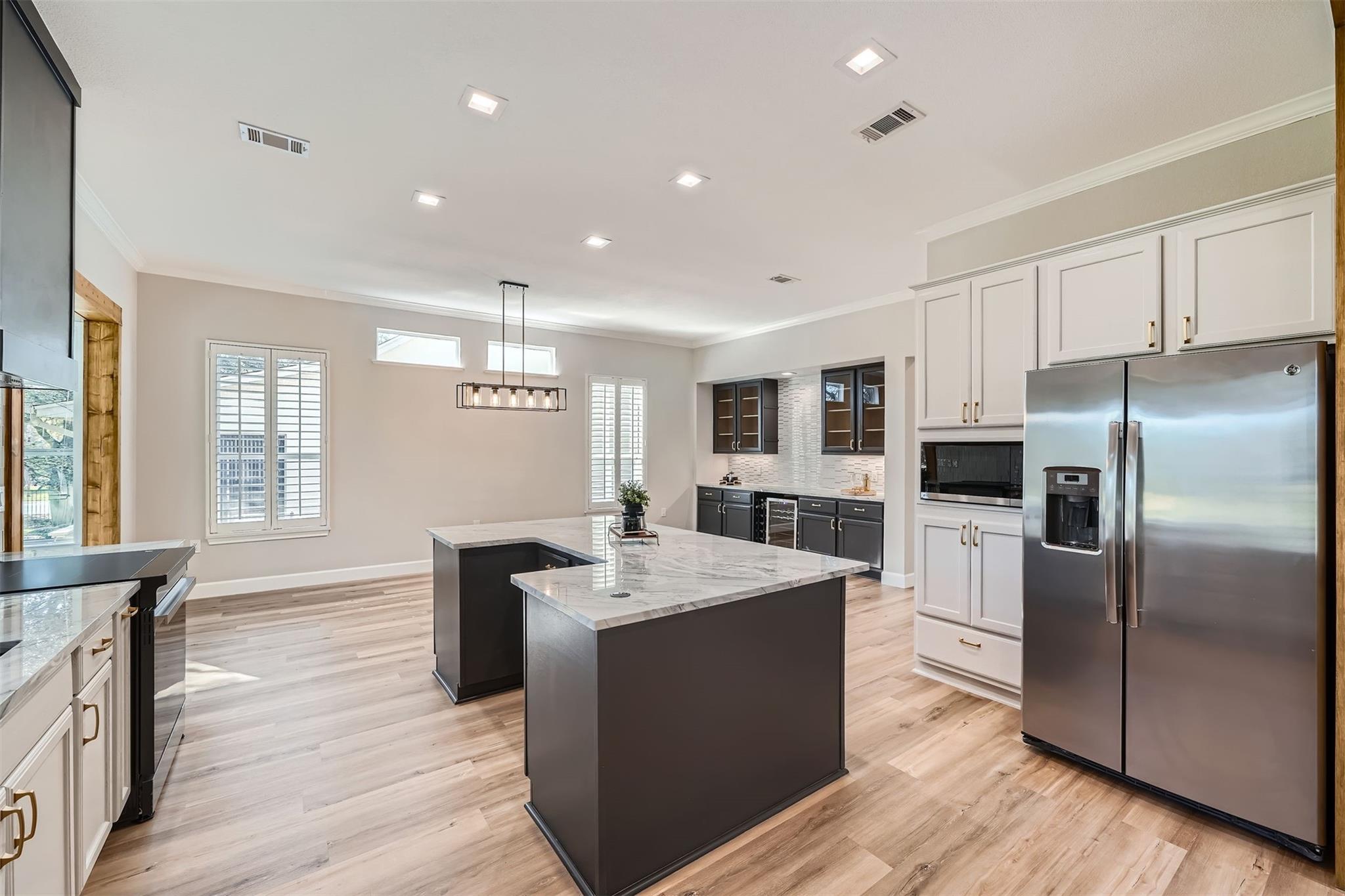 102 Blue Sky Ct, Georgetown, TX 78633