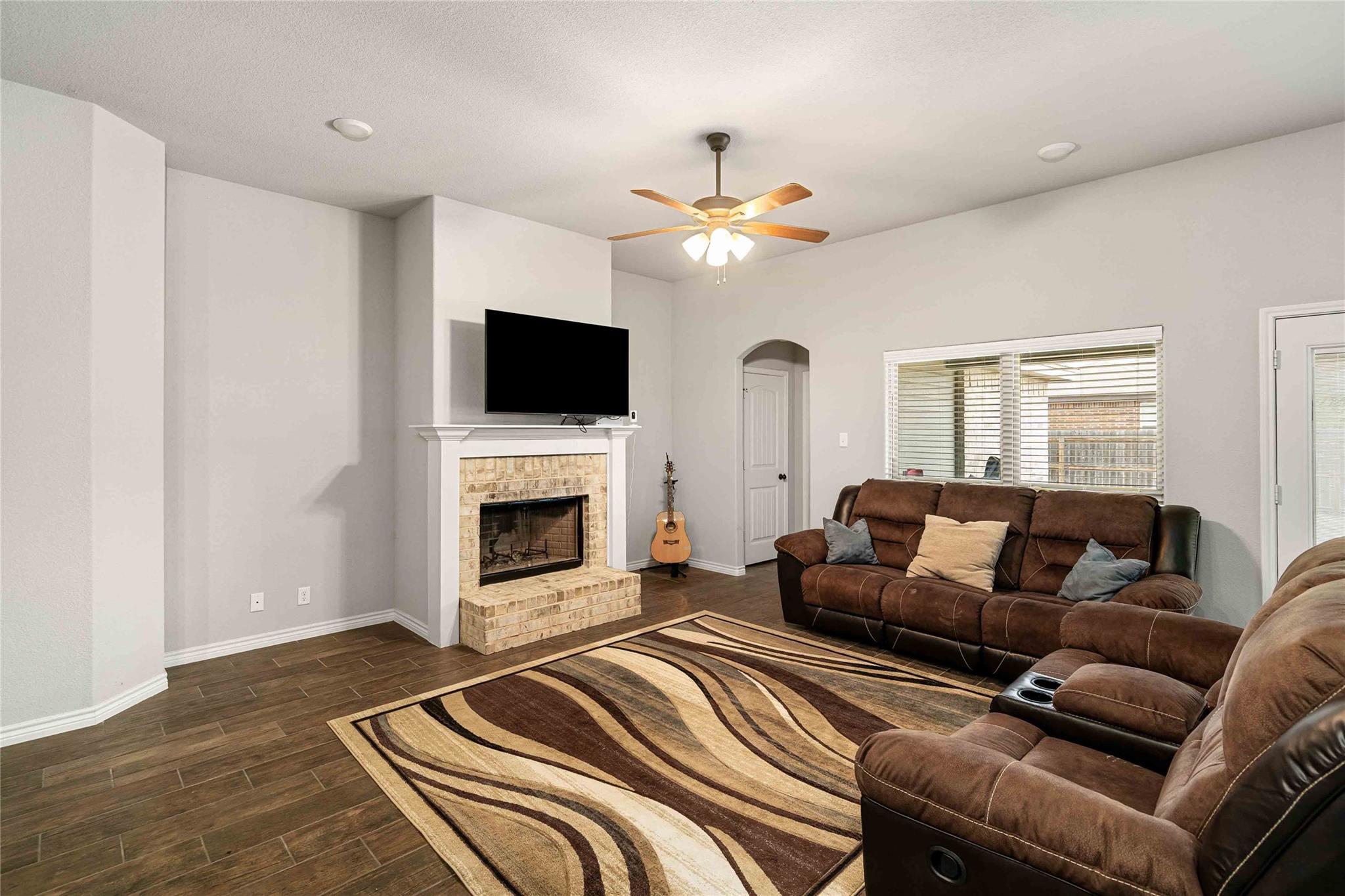 903 McLaury Cv, Killeen, TX 76542