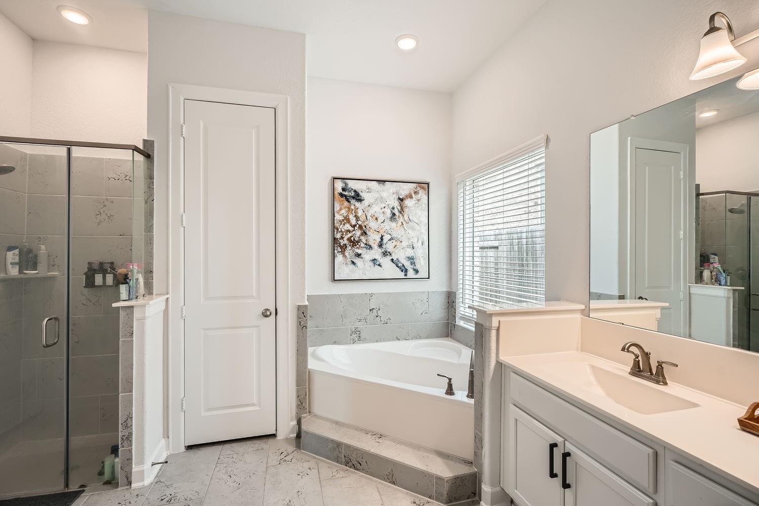 582 Wild Pecan Loop, Buda, TX 78610
