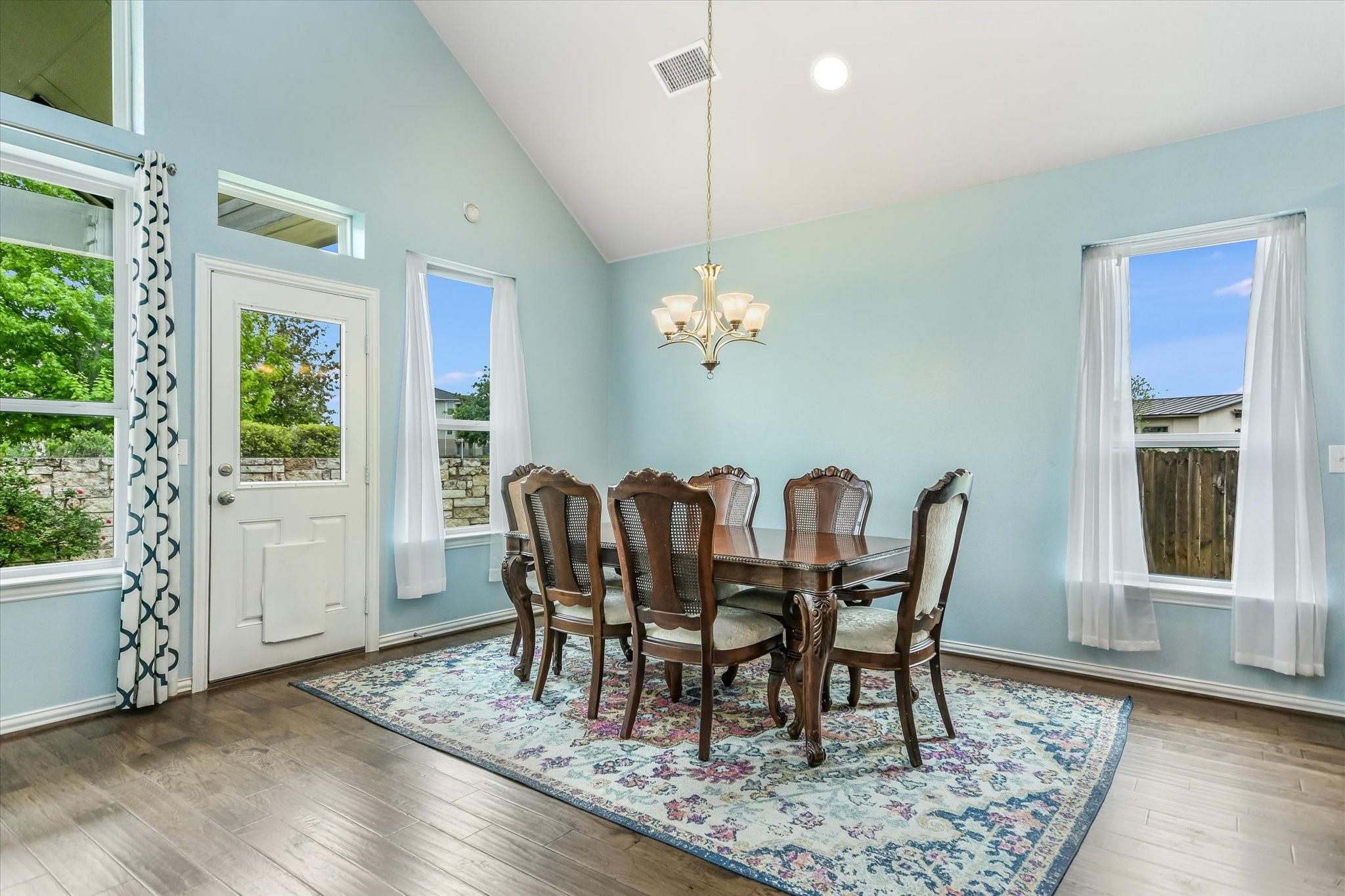 400 Pecan Bayou Ct, Leander, TX 78641