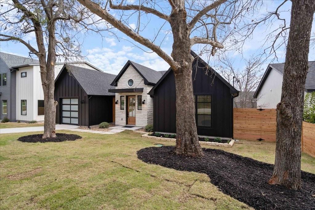 11007 Fourth St, Jonestown, TX 78645