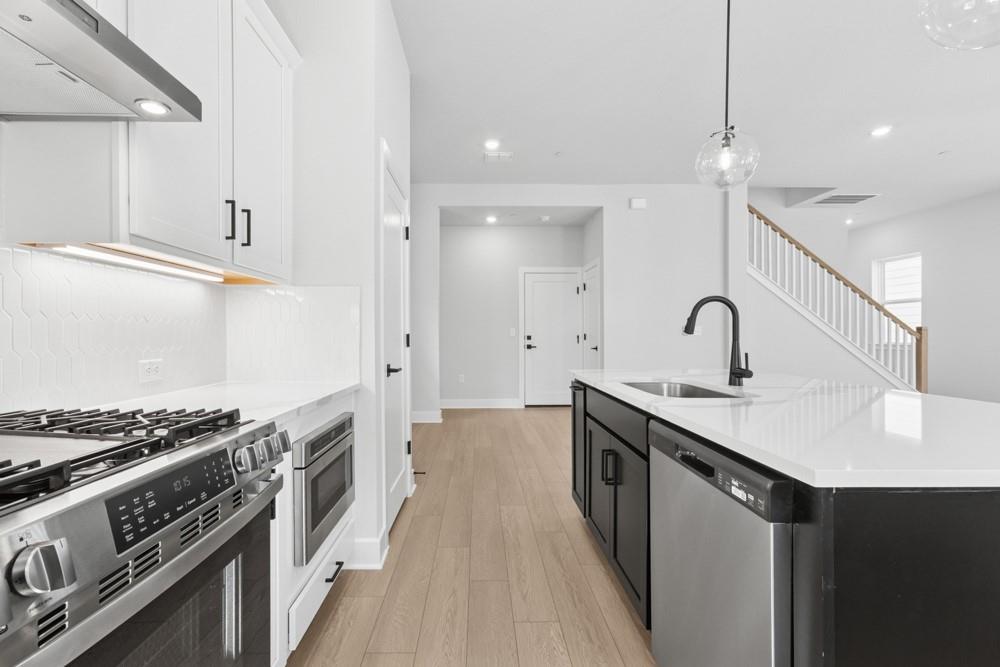 1019 Lucinda Williams Dr, Austin, TX 78744