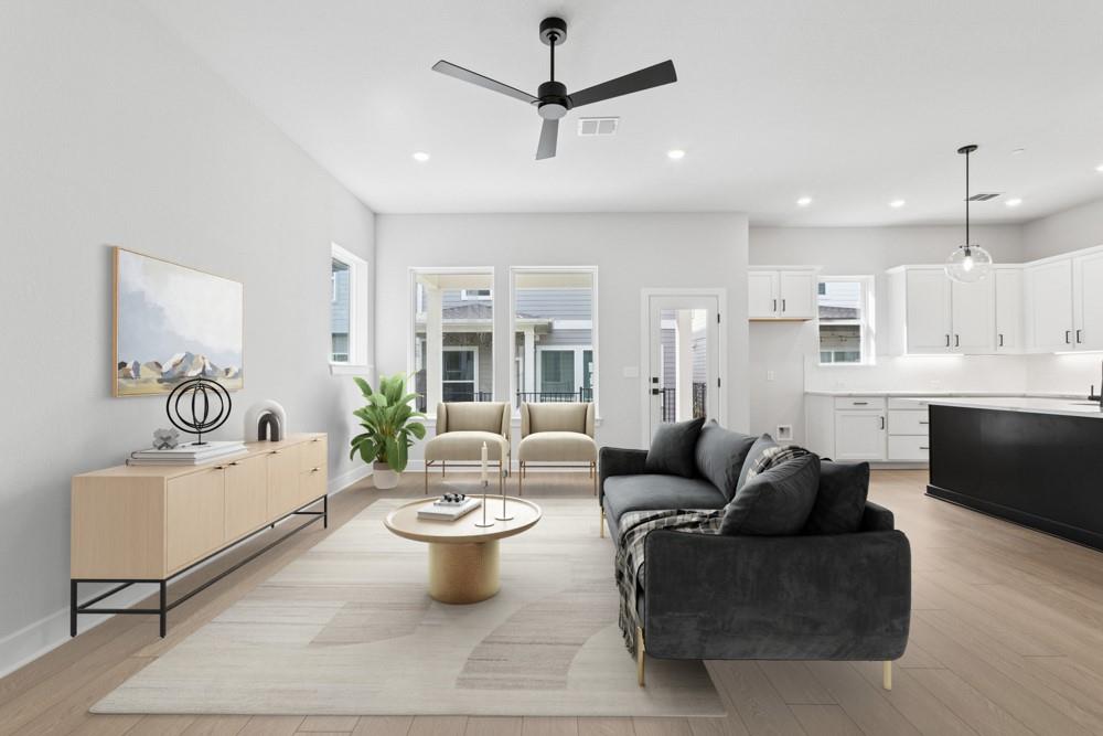 1019 Lucinda Williams Dr, Austin, TX 78744