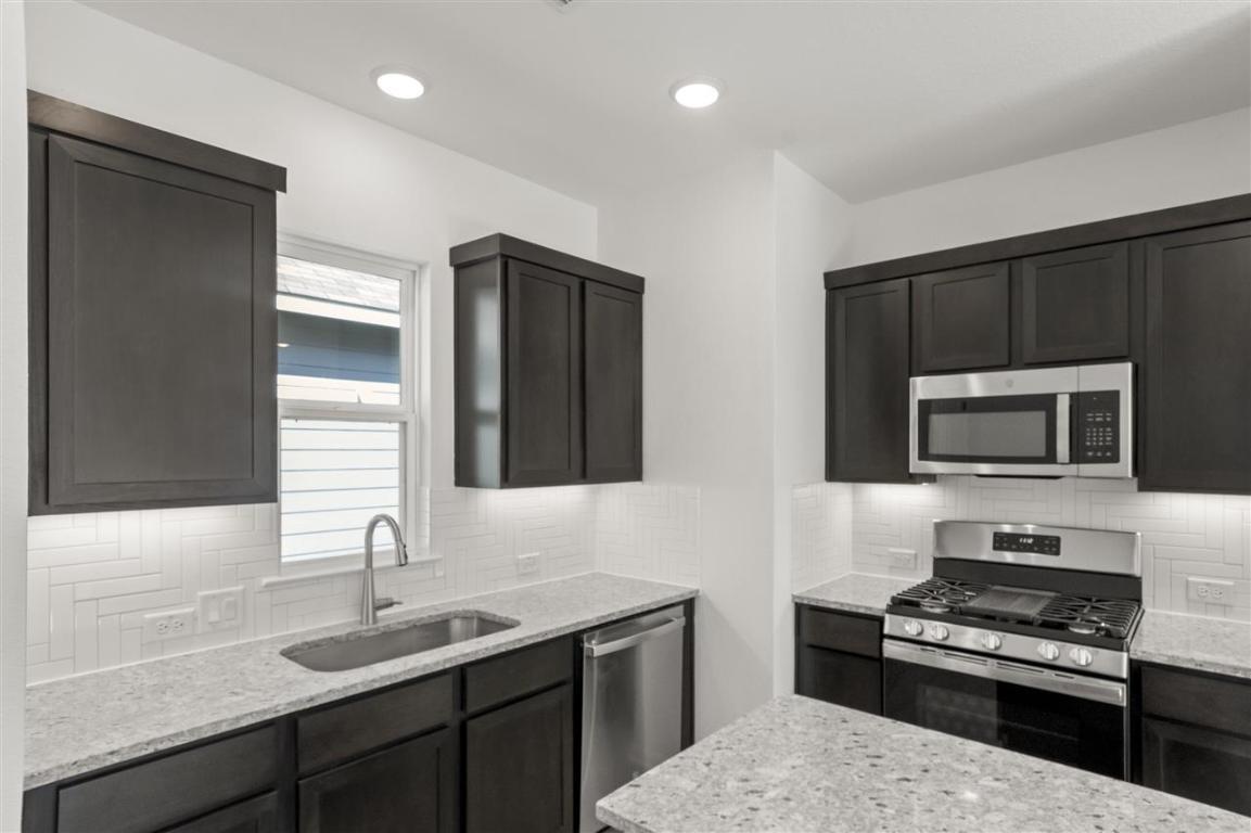 168 Bosque Dr, San Marcos, TX 78666