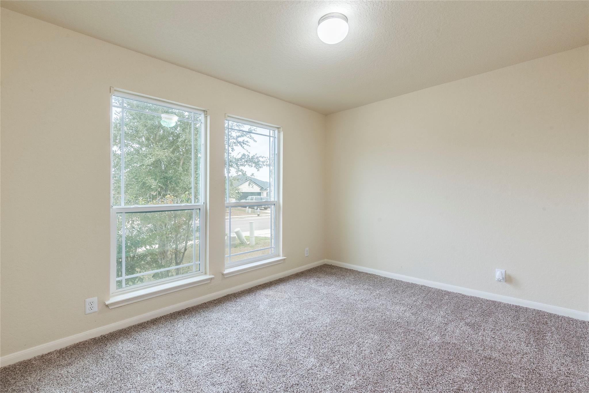 214 Teron Dr, San Marcos, TX 78666