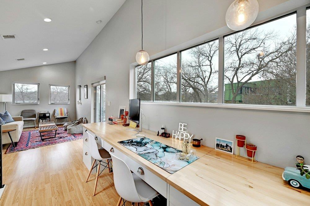 1121 Gillespie Pl, Austin, TX 78704