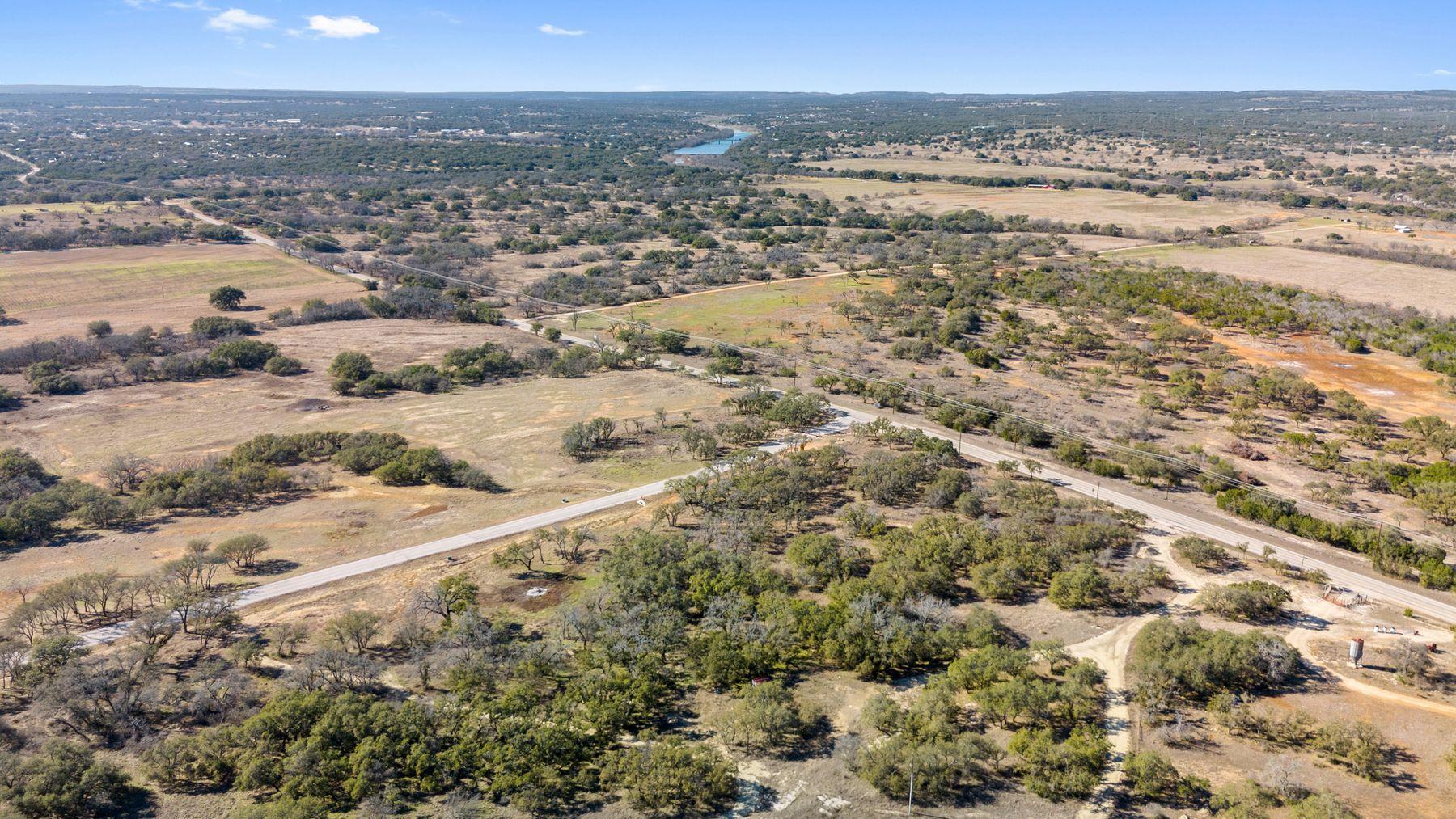 1422 RM 2766, Johnson City, TX 78636