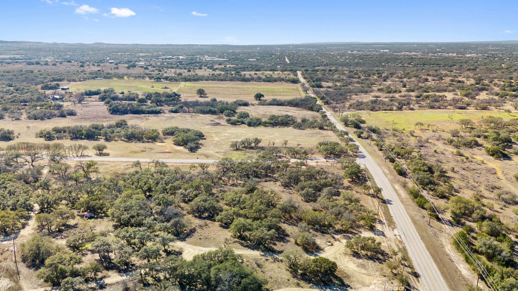 1422 RM 2766, Johnson City, TX 78636