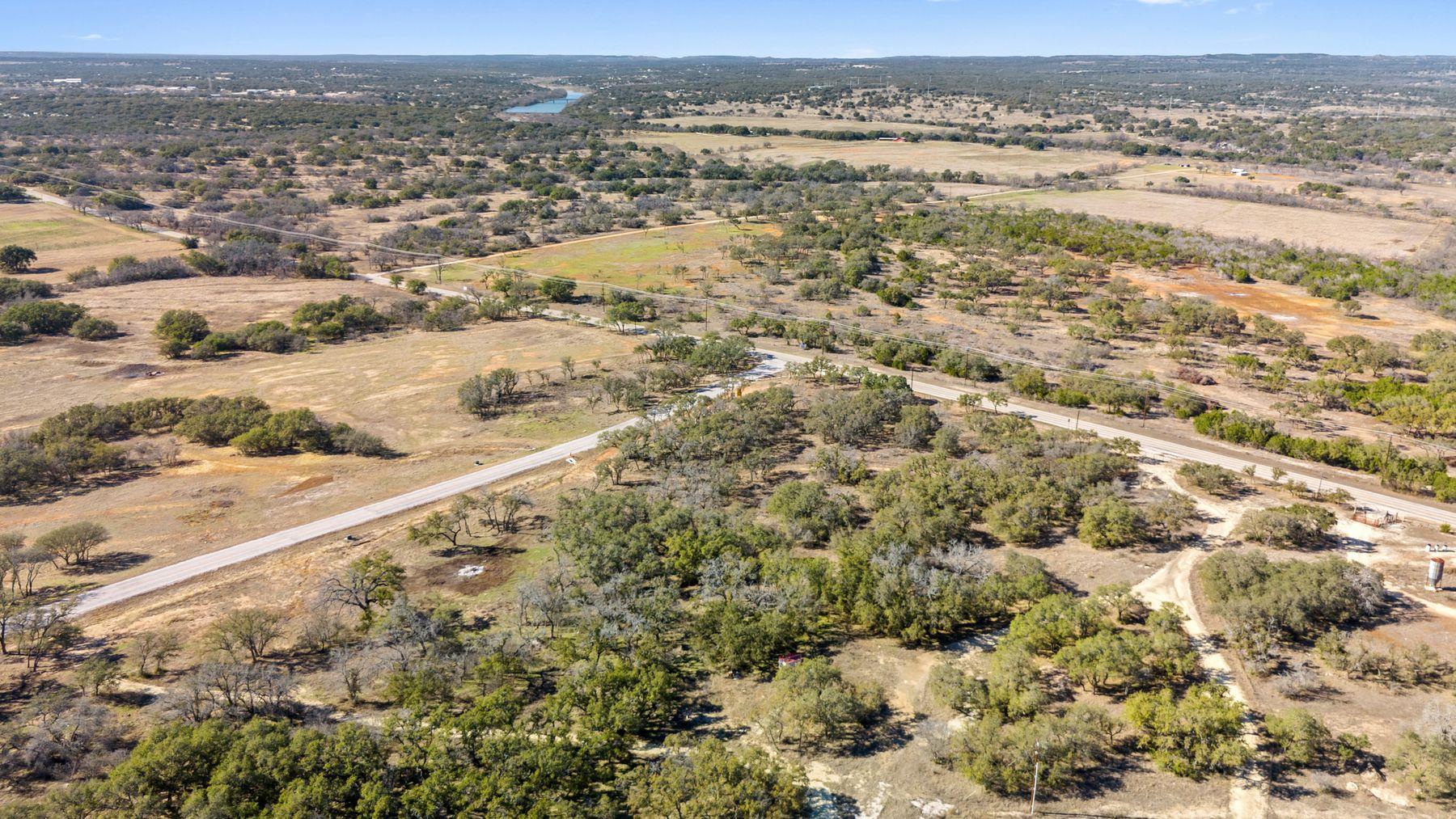 1422 RM 2766, Johnson City, TX 78636