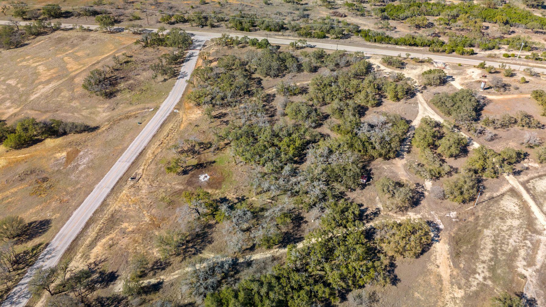 1422 RM 2766, Johnson City, TX 78636