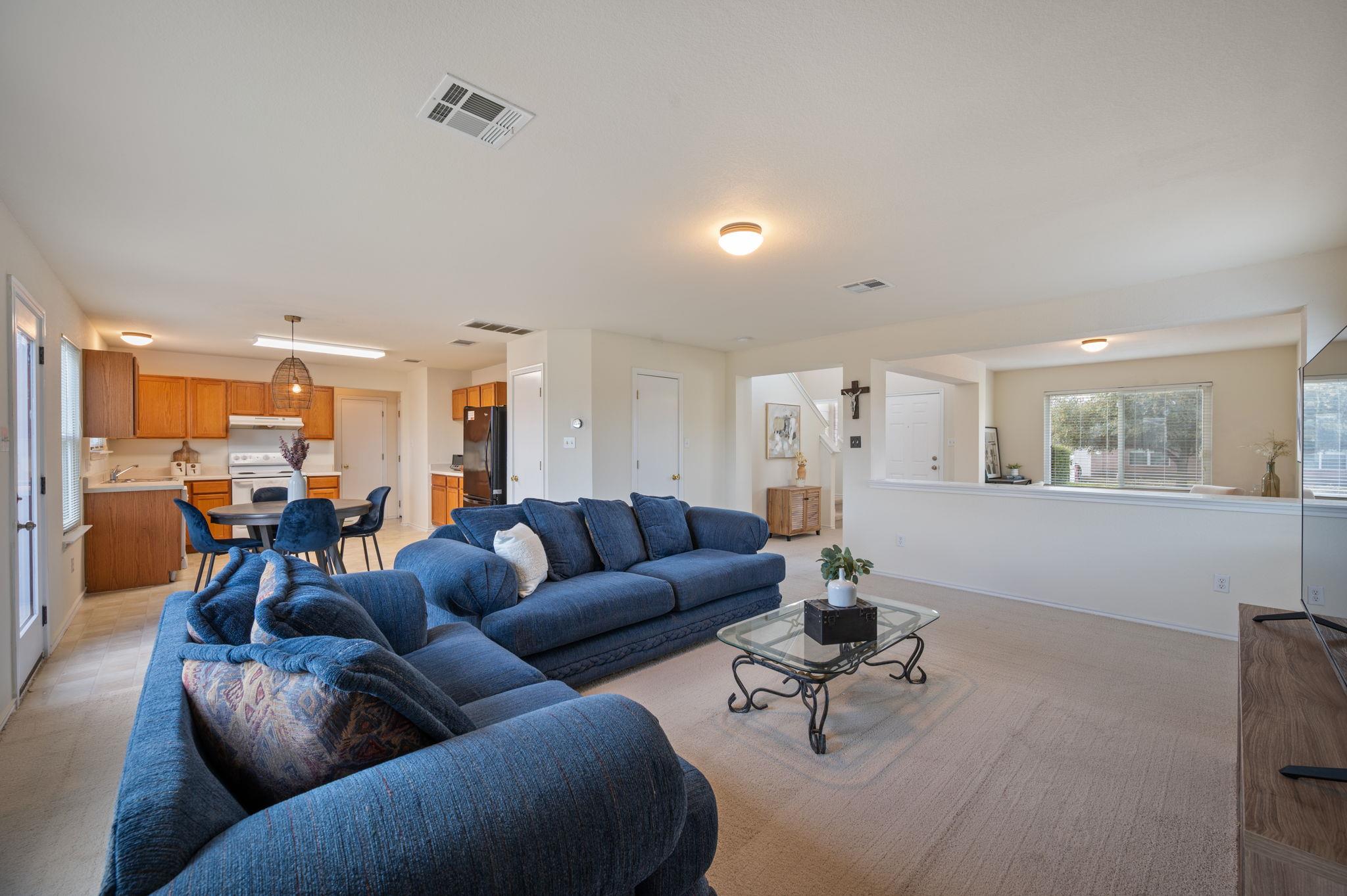 230 Wegstrom St, Hutto, TX 78634