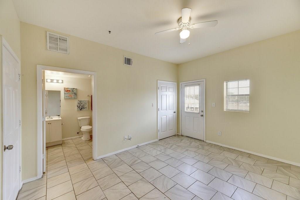420 N Pleasant Valley Dr # 305, Austin, TX 78702