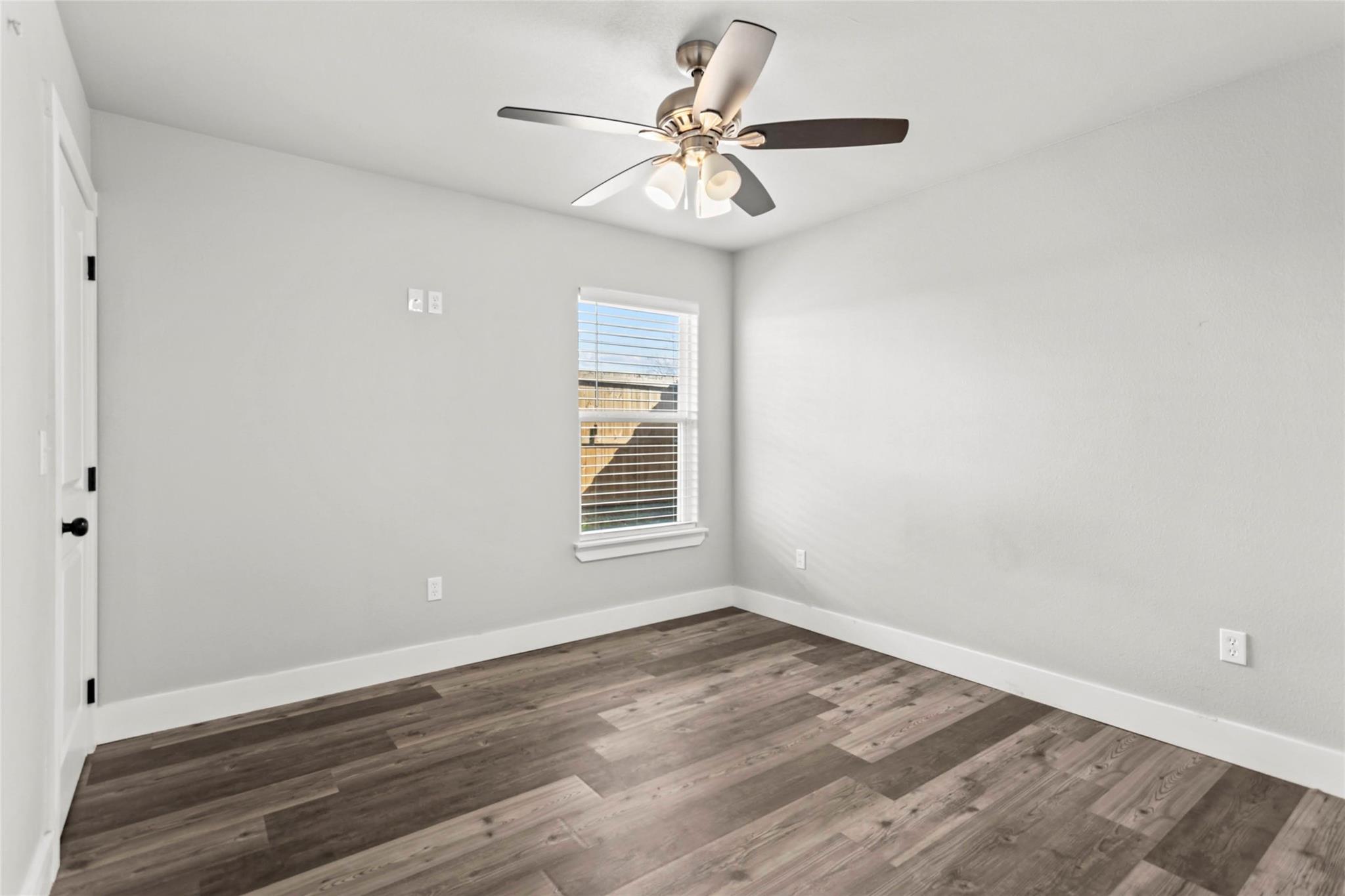 175 W Industry St, Giddings, TX 78942