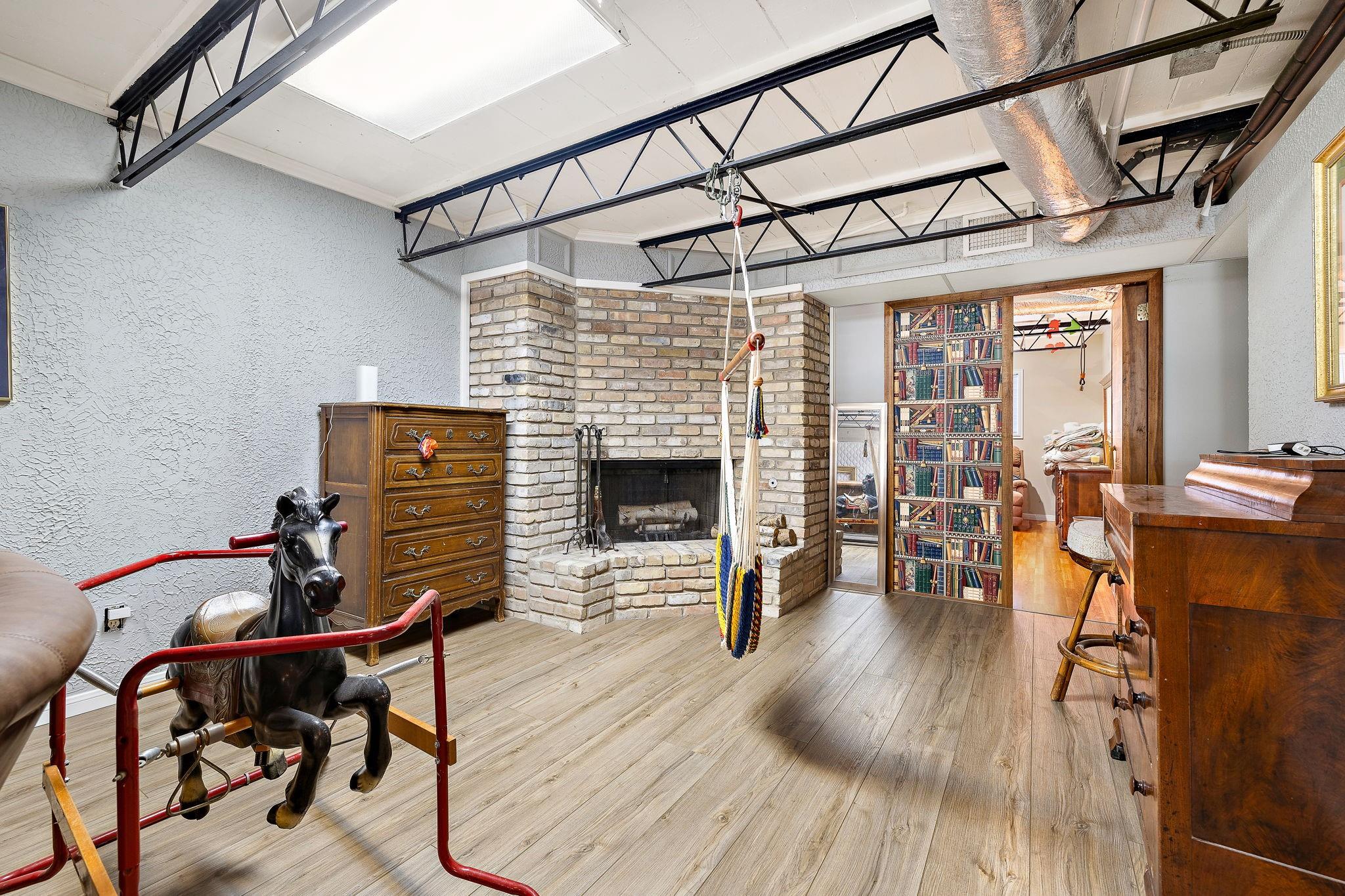 7 Inwood Cir, Austin, TX 78746