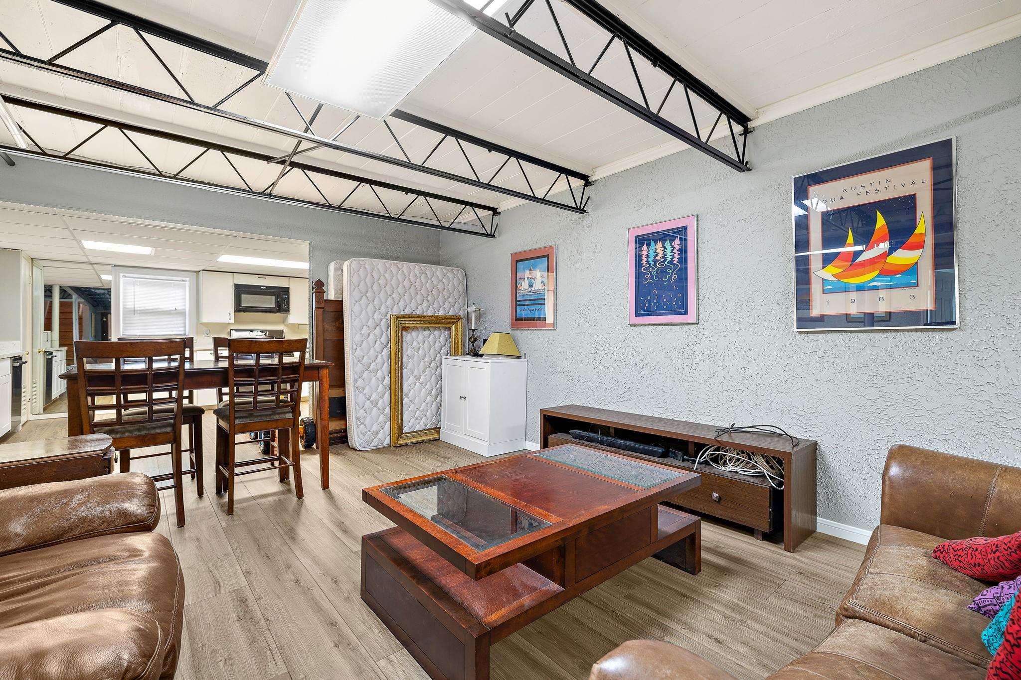 7 Inwood Cir, Austin, TX 78746