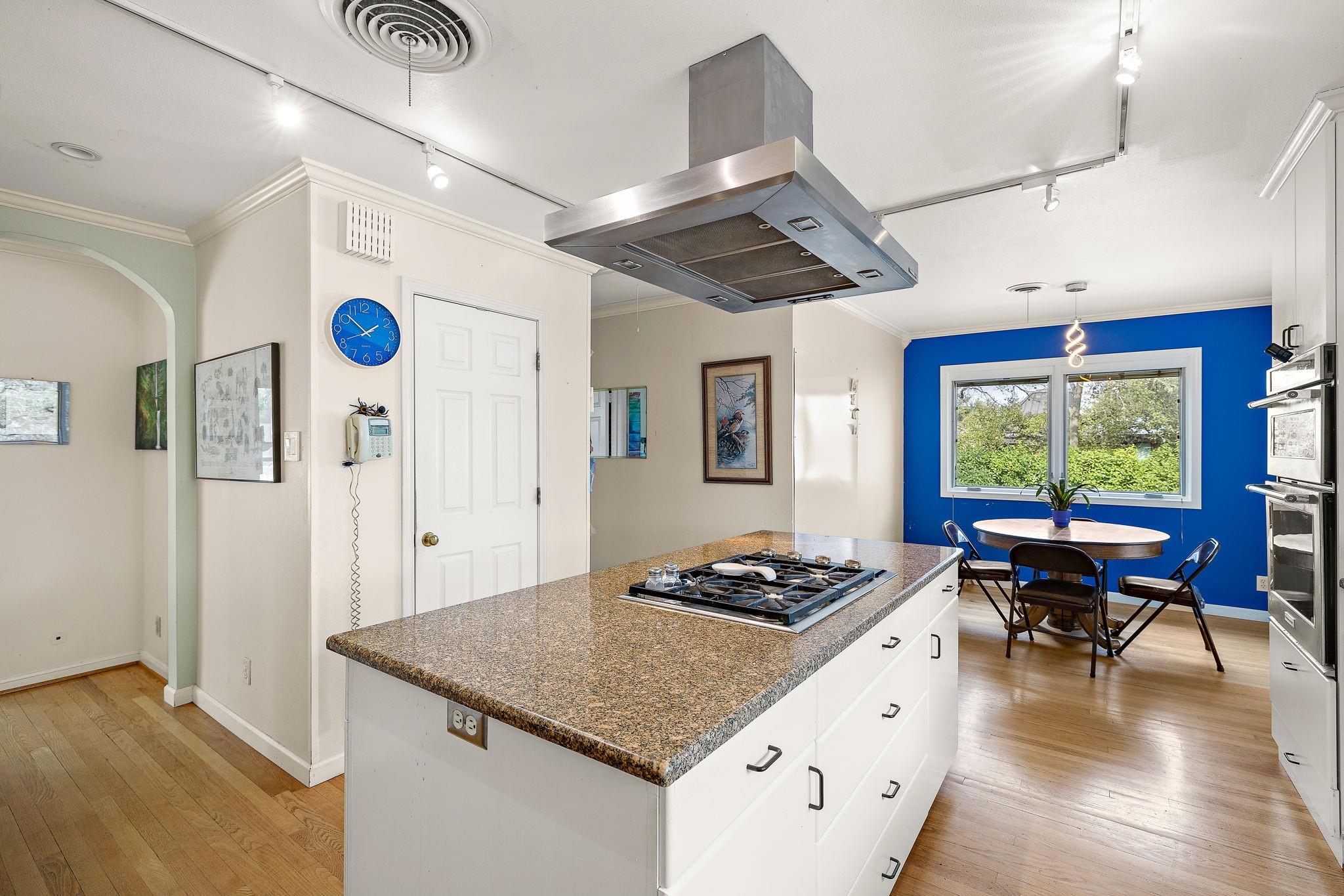 7 Inwood Cir, Austin, TX 78746