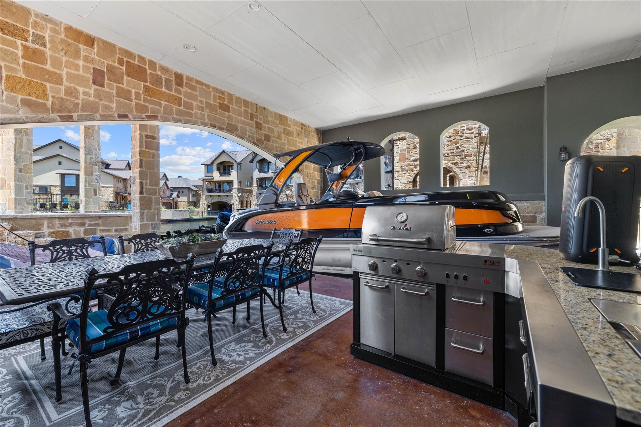 211 Chandler Way, Kingsland, TX 78639