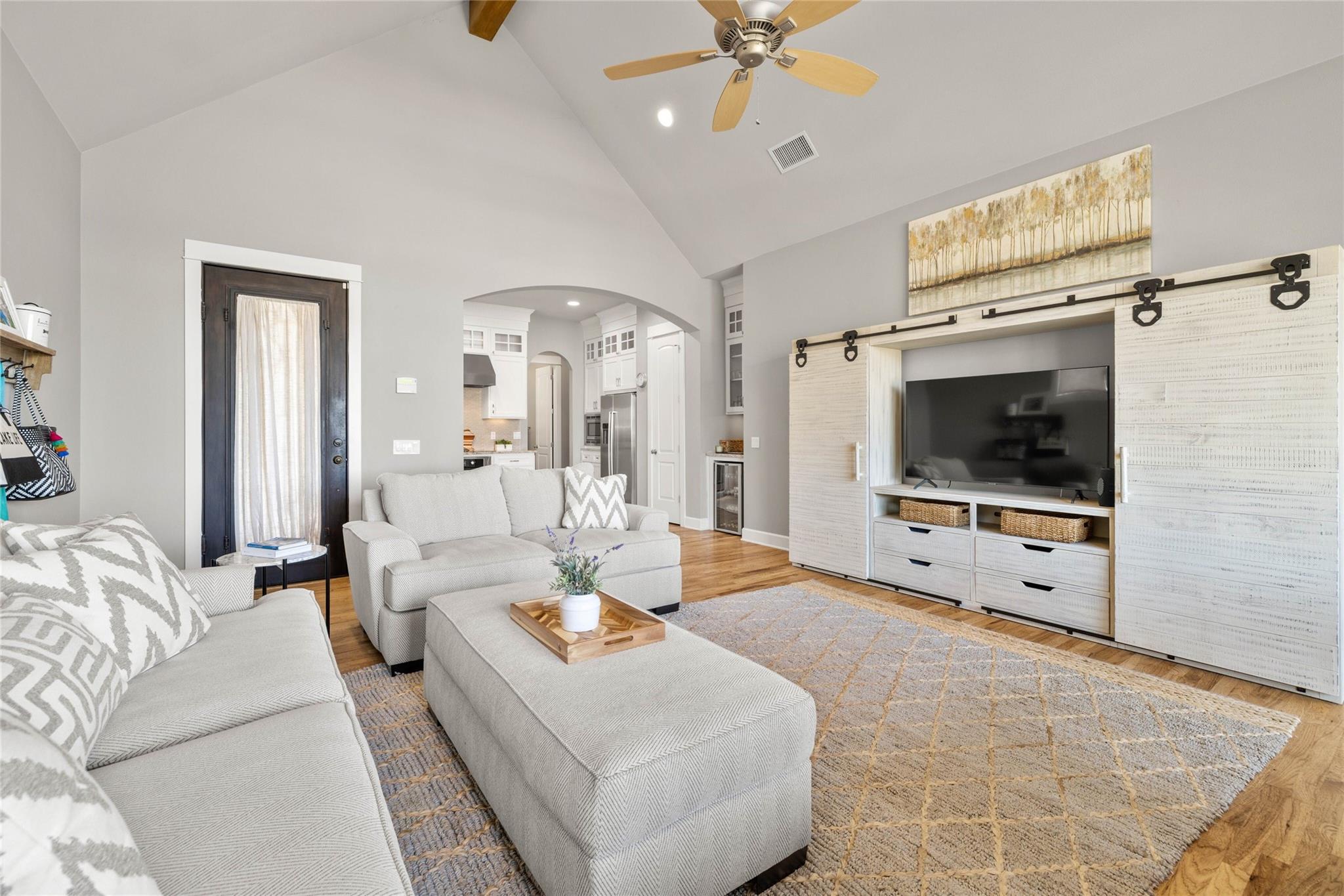 211 Chandler Way, Kingsland, TX 78639