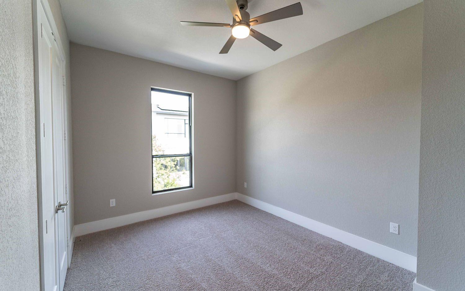 1002 Barrie Dr, Austin, TX 78734