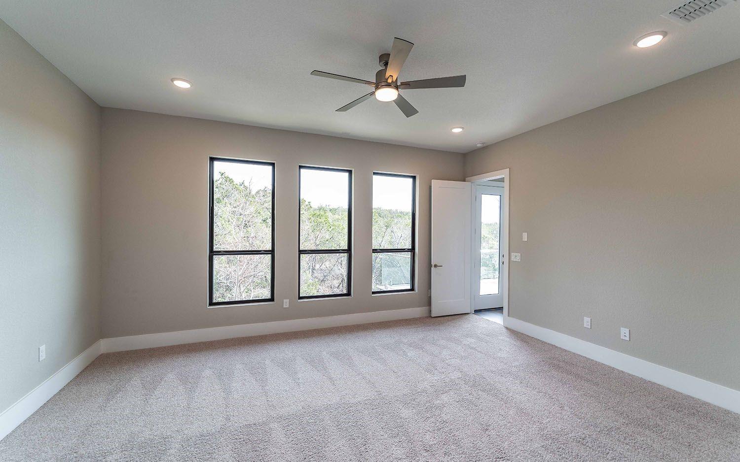 1002 Barrie Dr, Austin, TX 78734