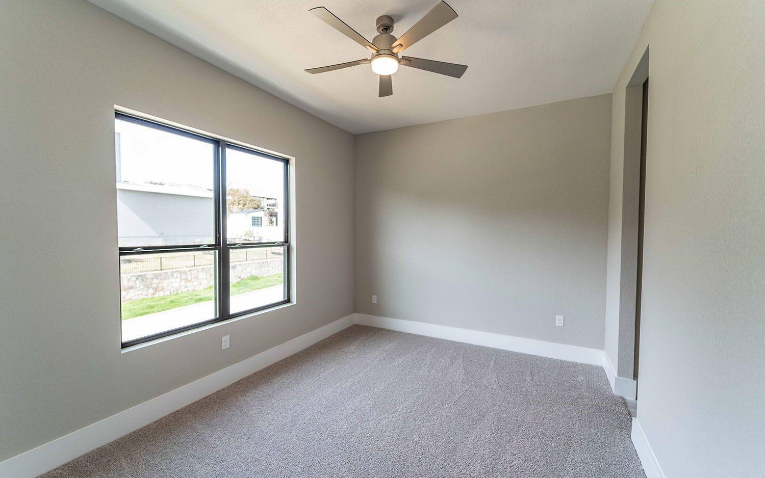 1002 Barrie Dr, Austin, TX 78734