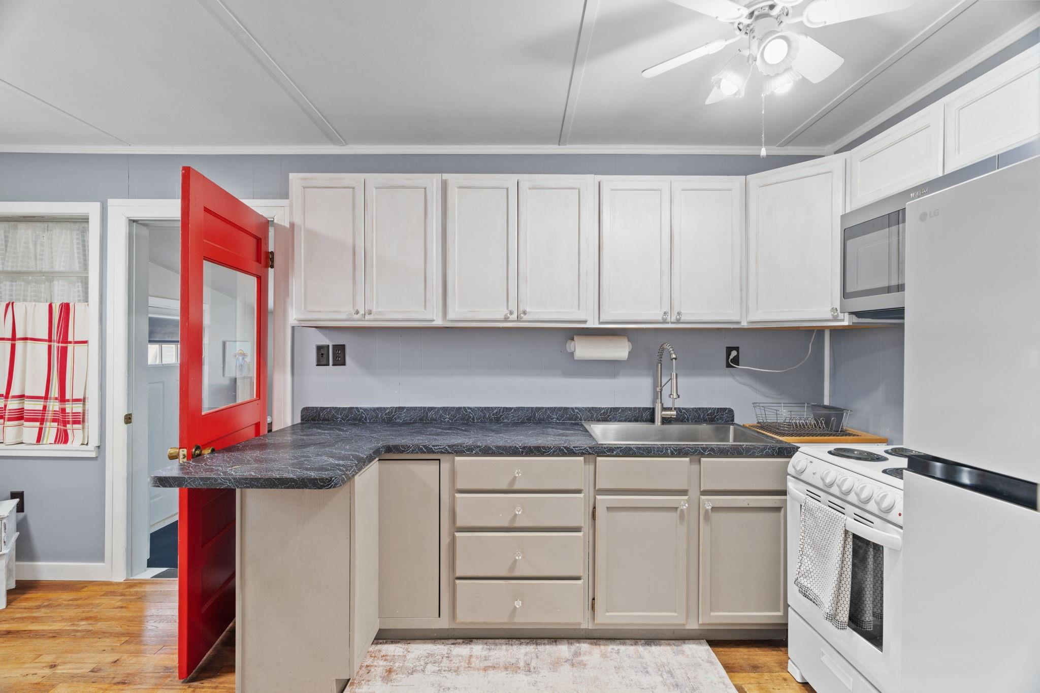 201 Sycamore, Tow, TX 78672