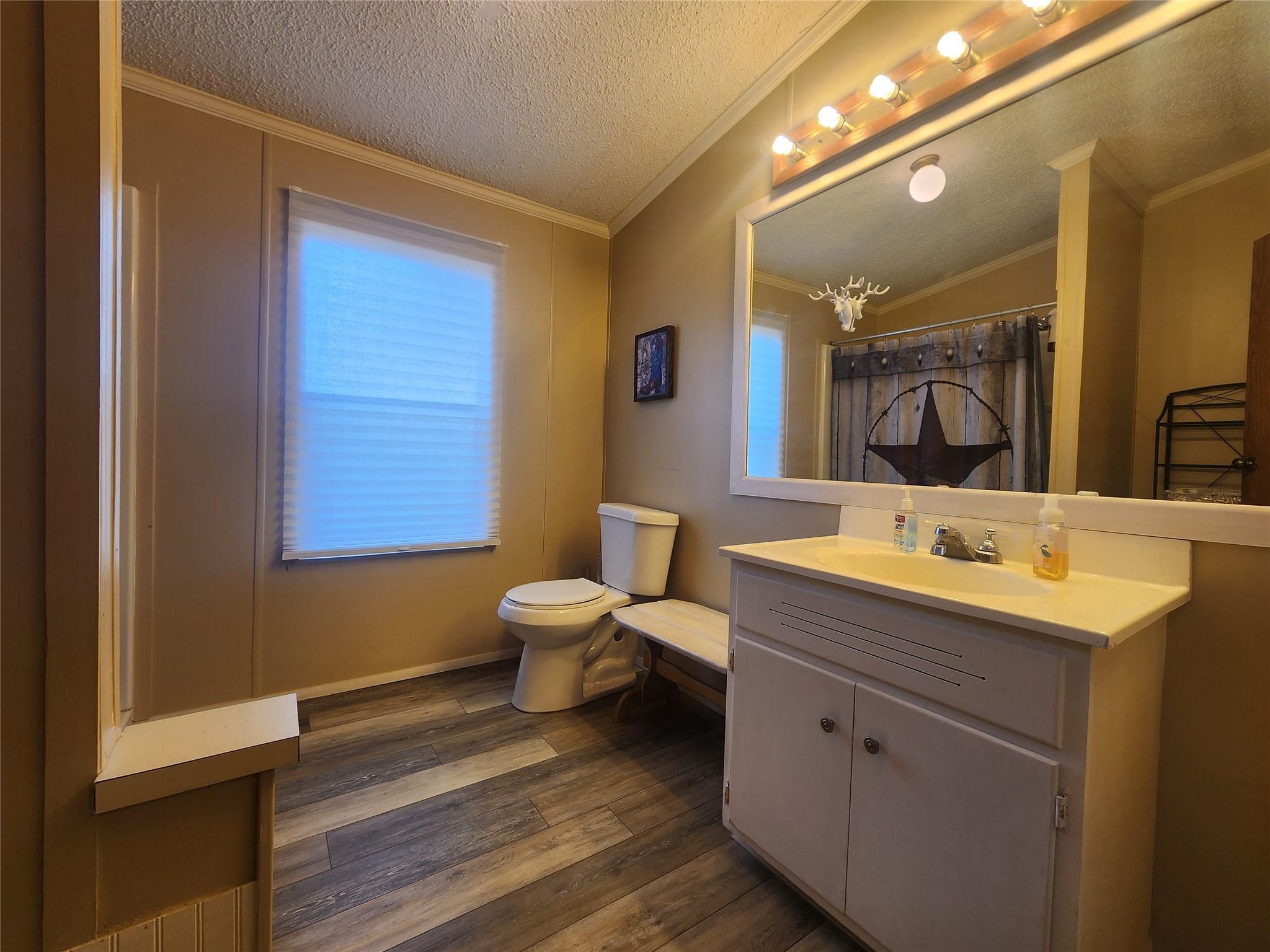 111 S Rio Llano Dr, Llano, TX 78643