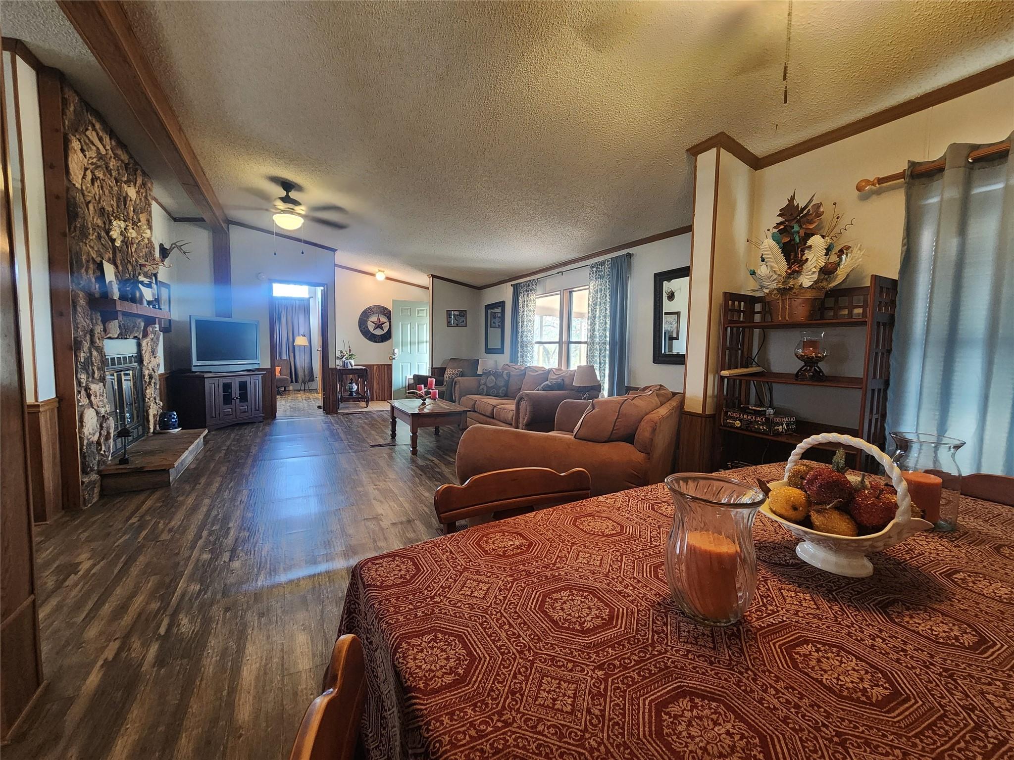 111 S Rio Llano Dr, Llano, TX 78643