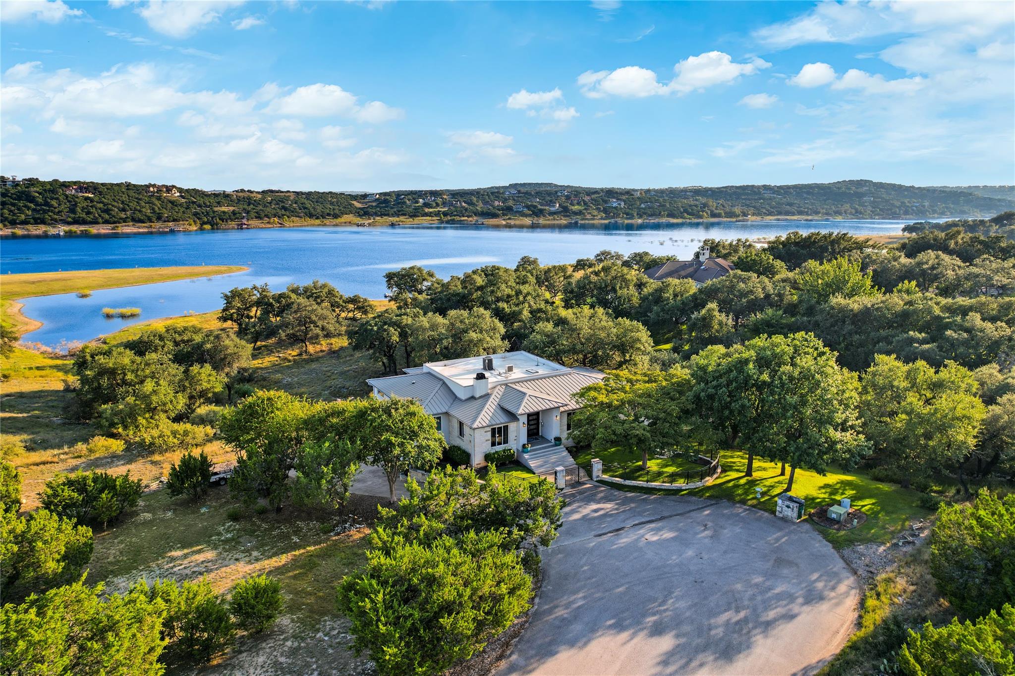 20505 Genessee Cv, Lago Vista, TX 78645