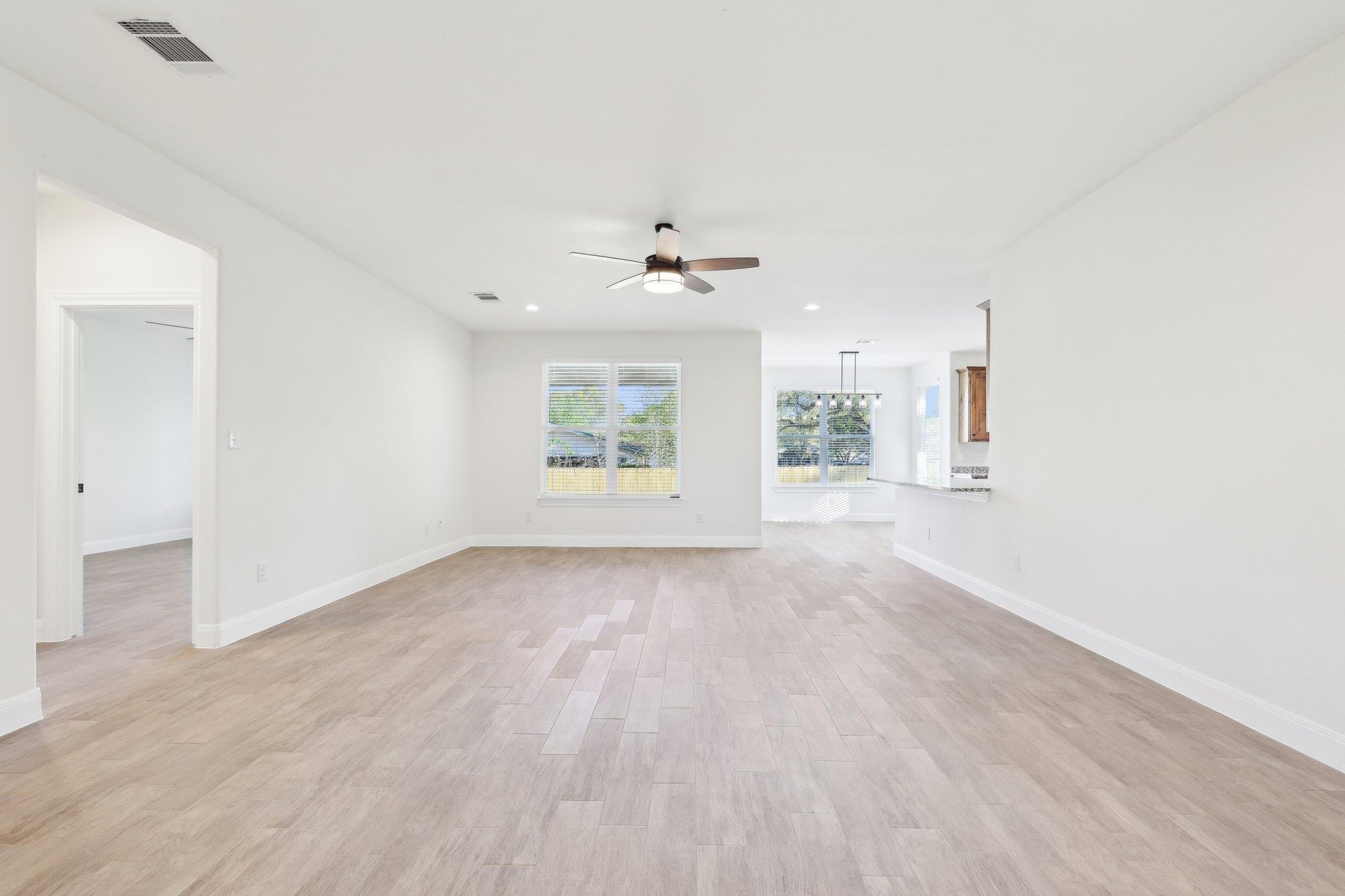 129 Callie St, Smithville, TX 78957