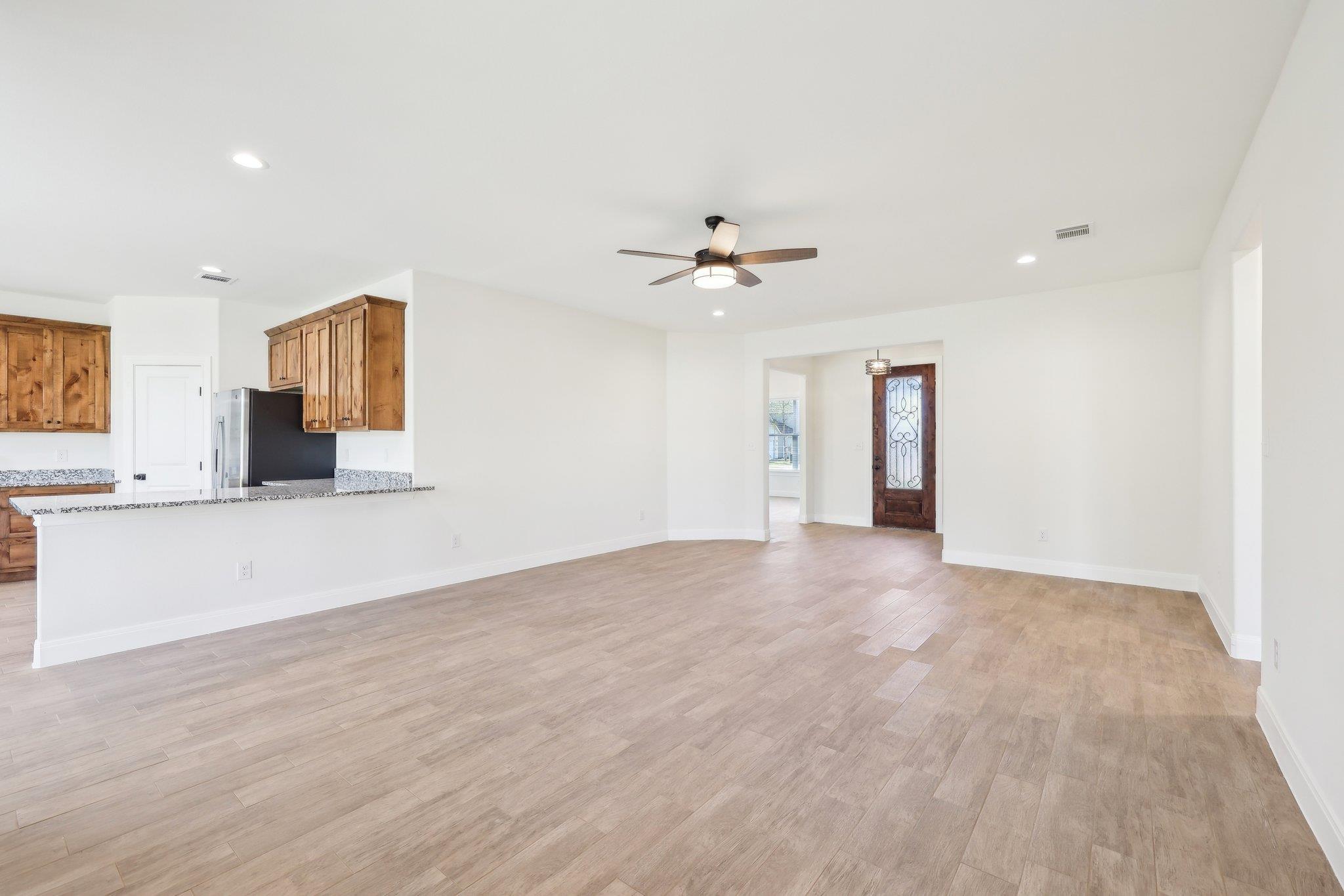 129 Callie St, Smithville, TX 78957