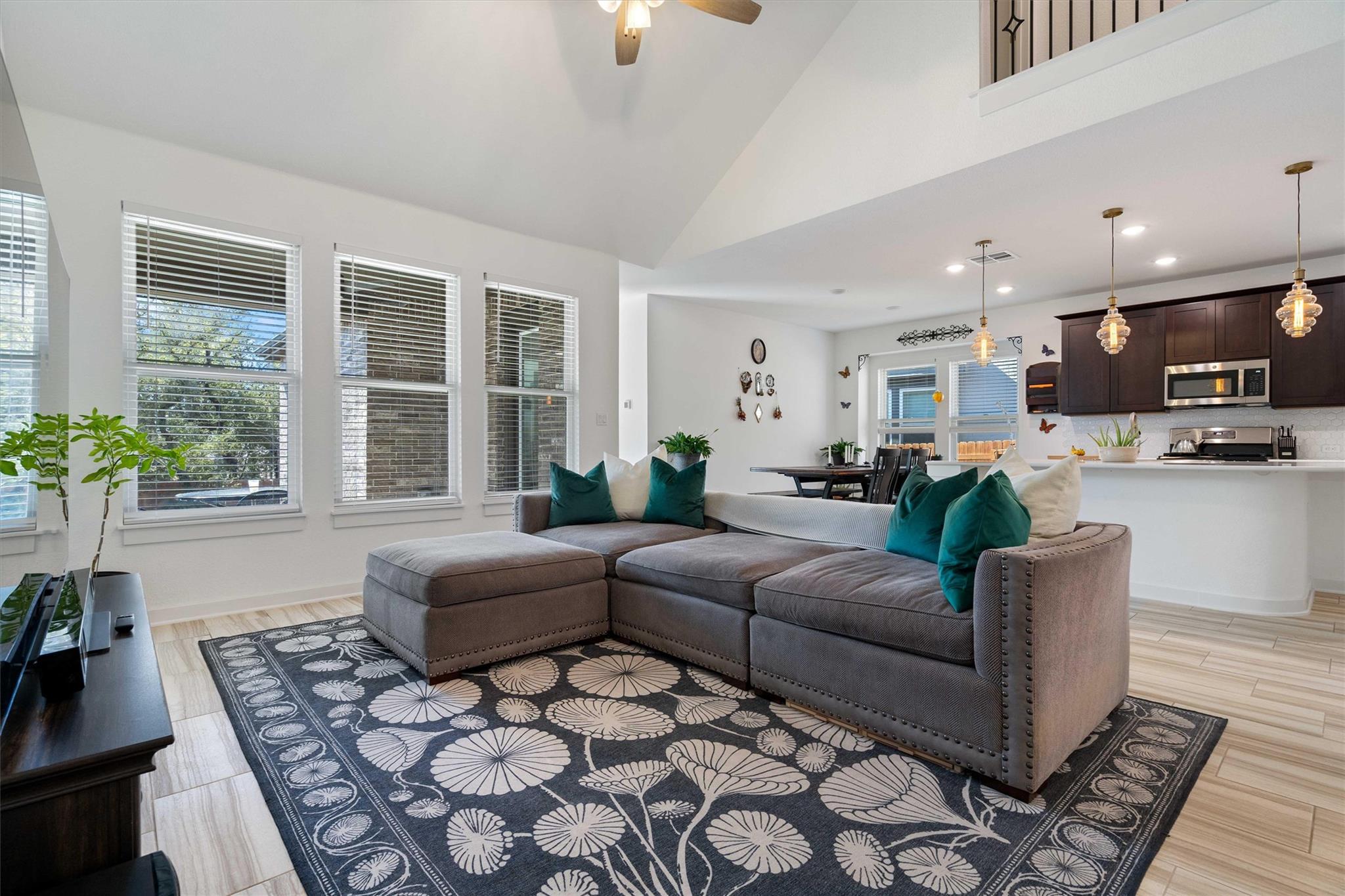 8008 Prairie Rye Dr, Lago Vista, TX 78645