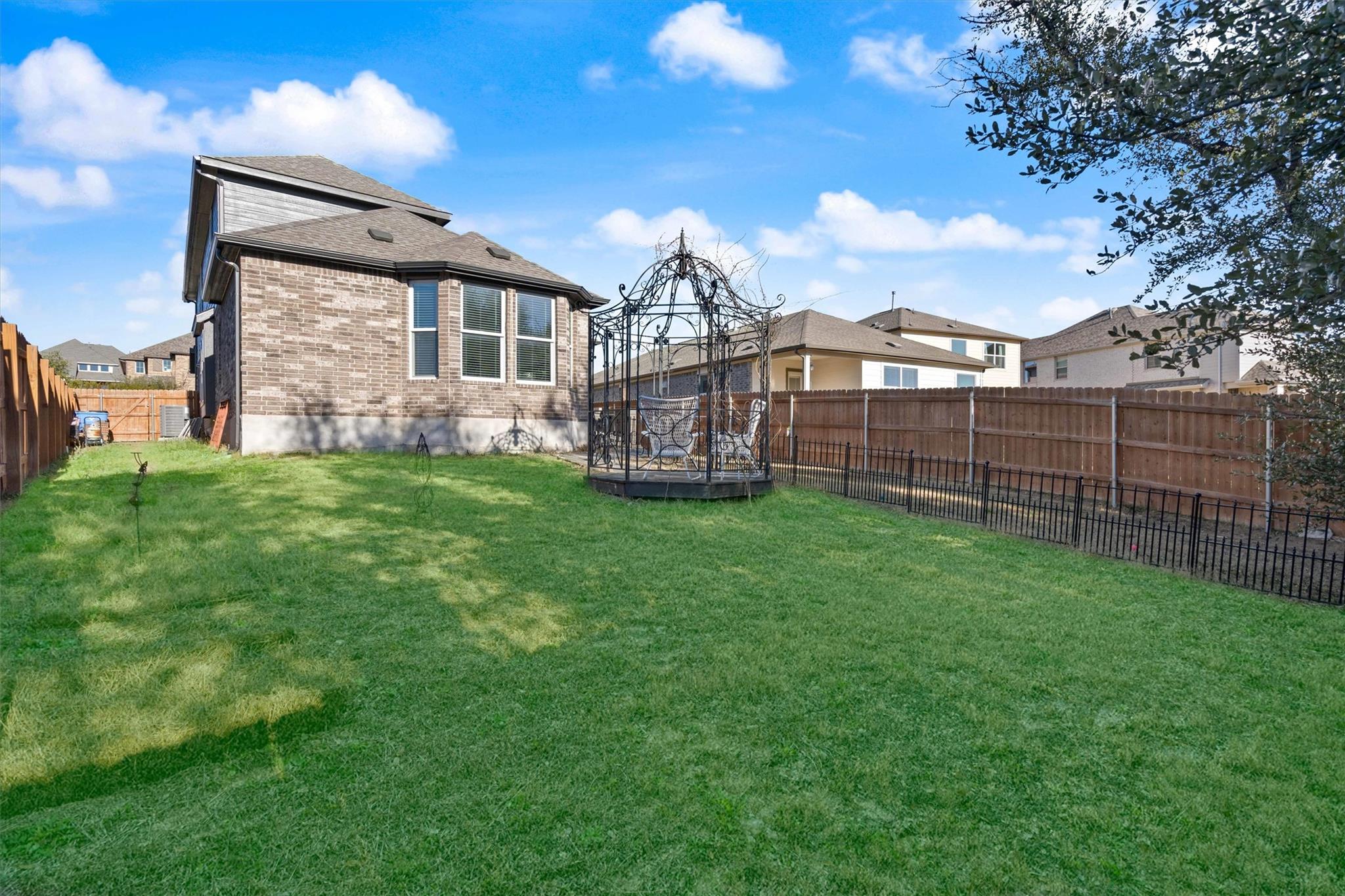 8008 Prairie Rye Dr, Lago Vista, TX 78645