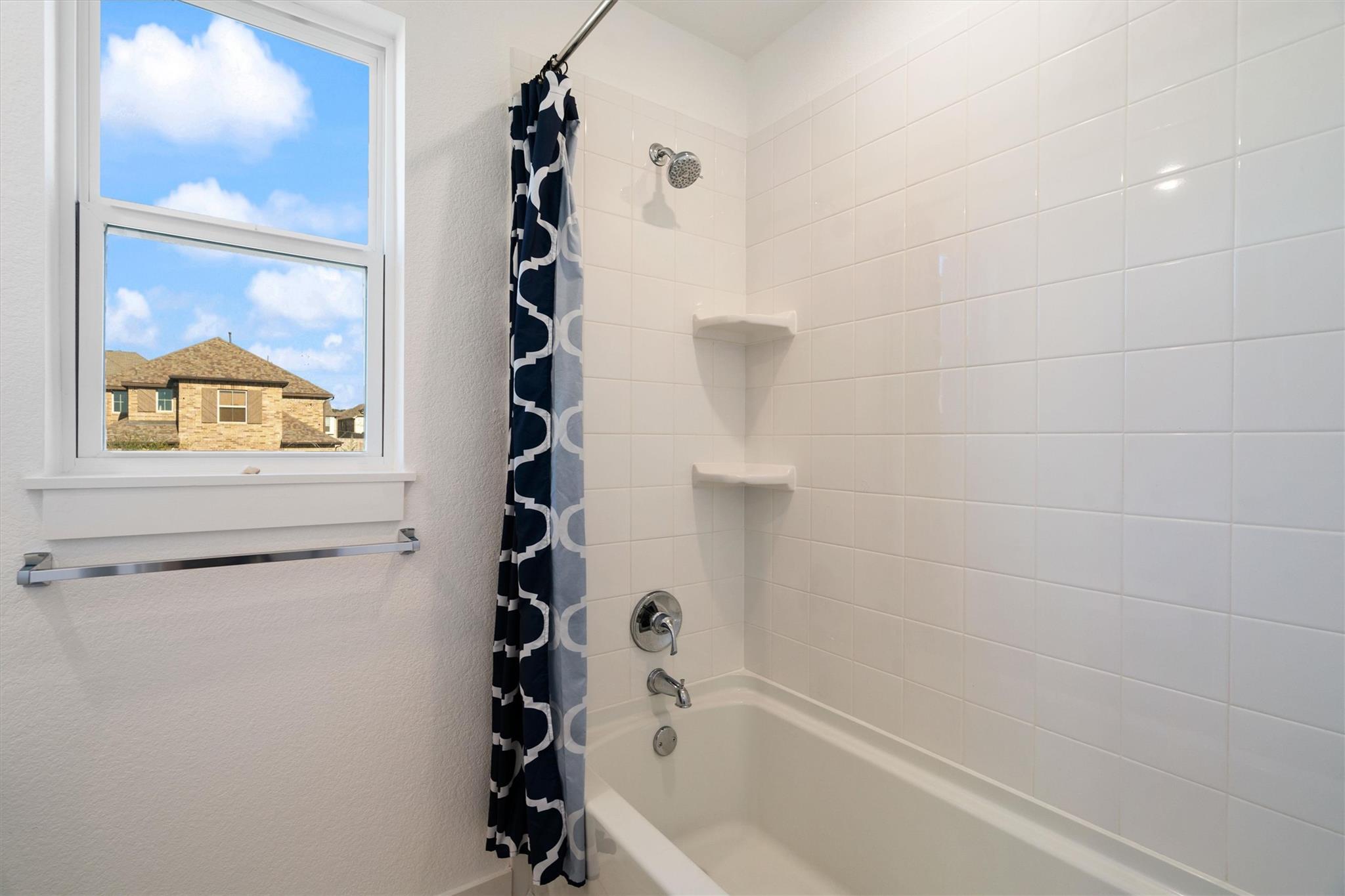 8008 Prairie Rye Dr, Lago Vista, TX 78645
