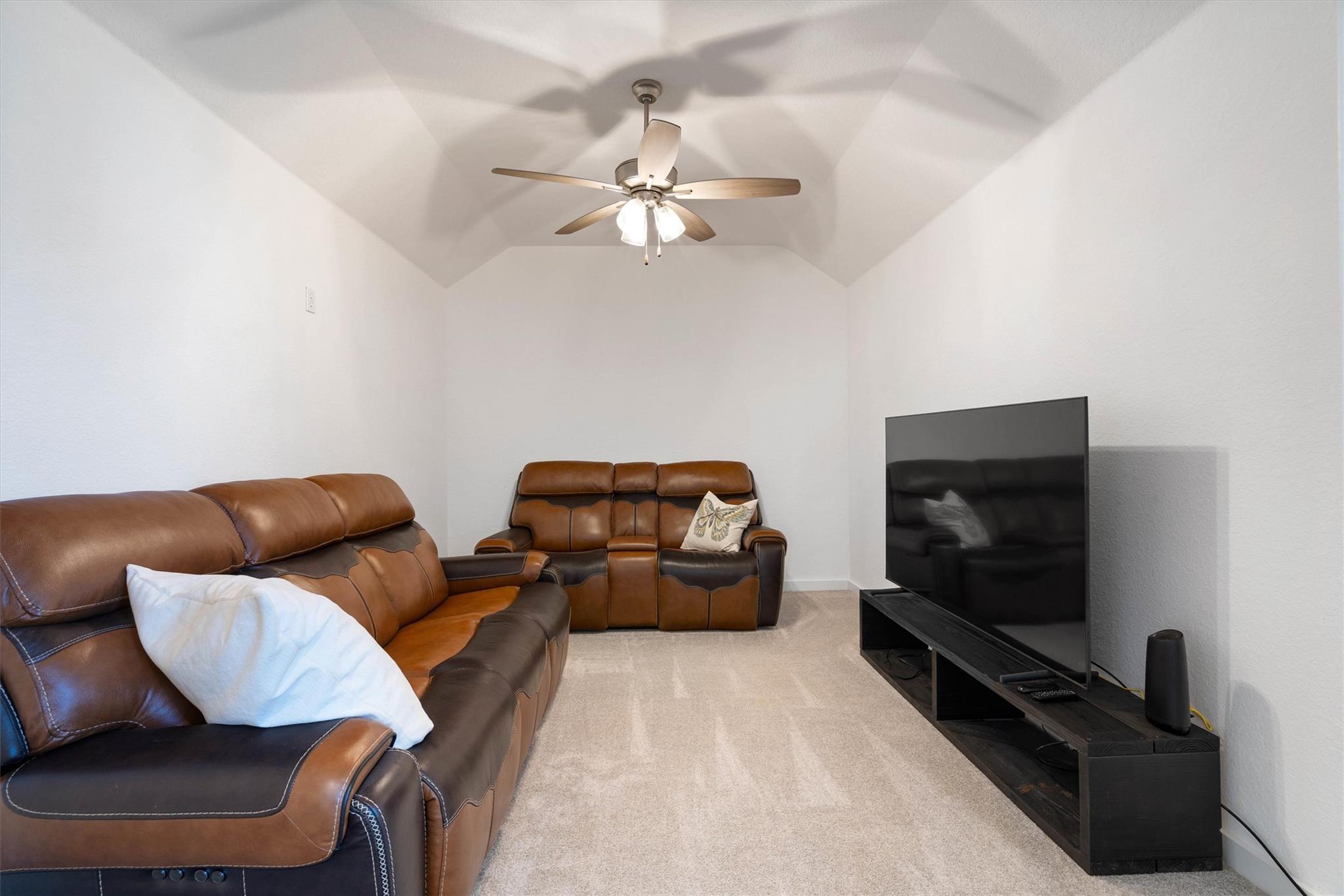 8008 Prairie Rye Dr, Lago Vista, TX 78645