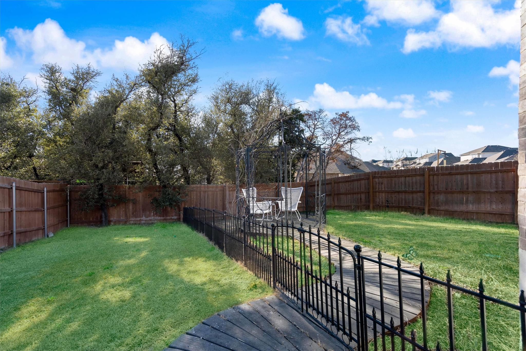 8008 Prairie Rye Dr, Lago Vista, TX 78645