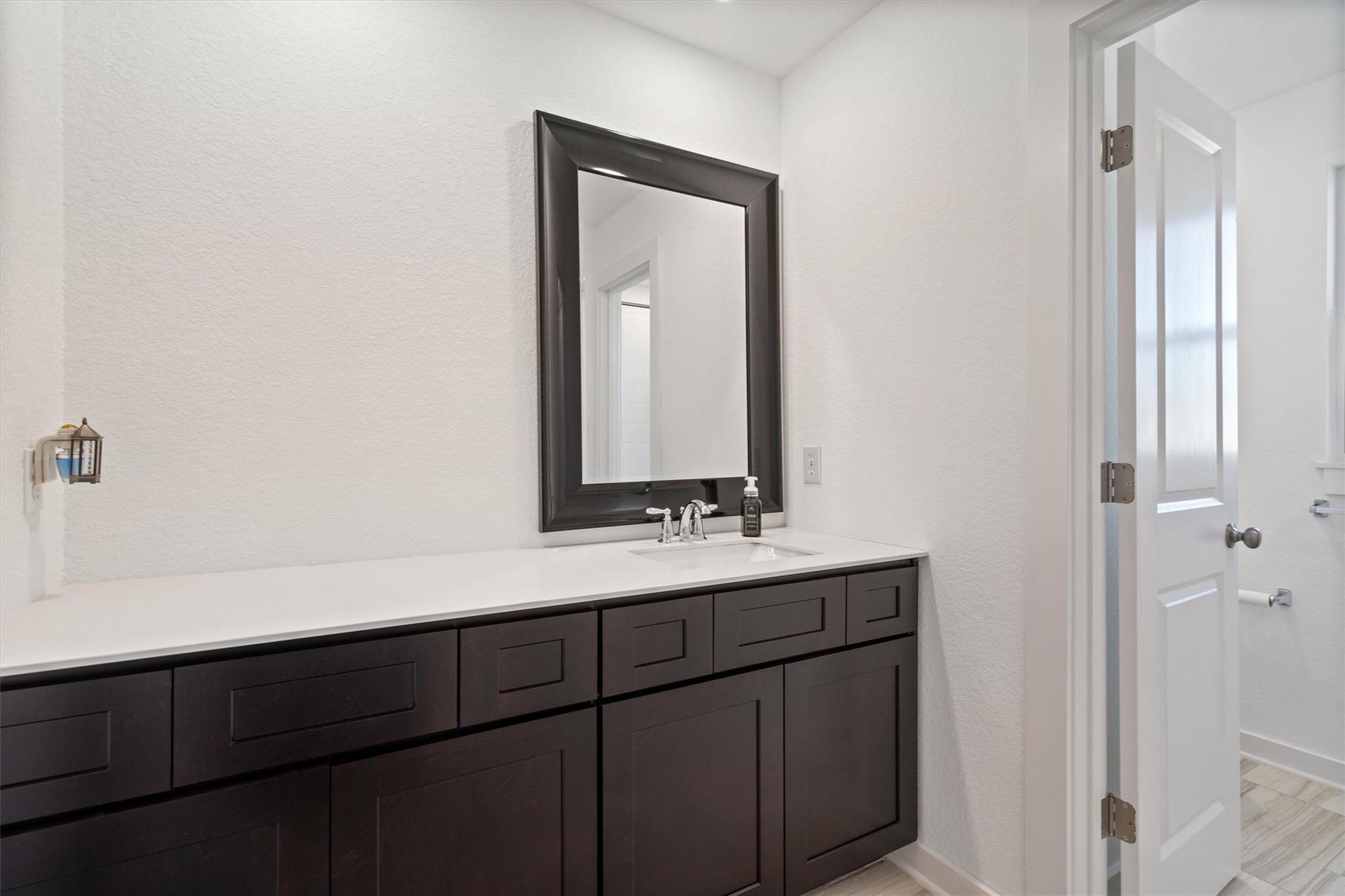 8008 Prairie Rye Dr, Lago Vista, TX 78645