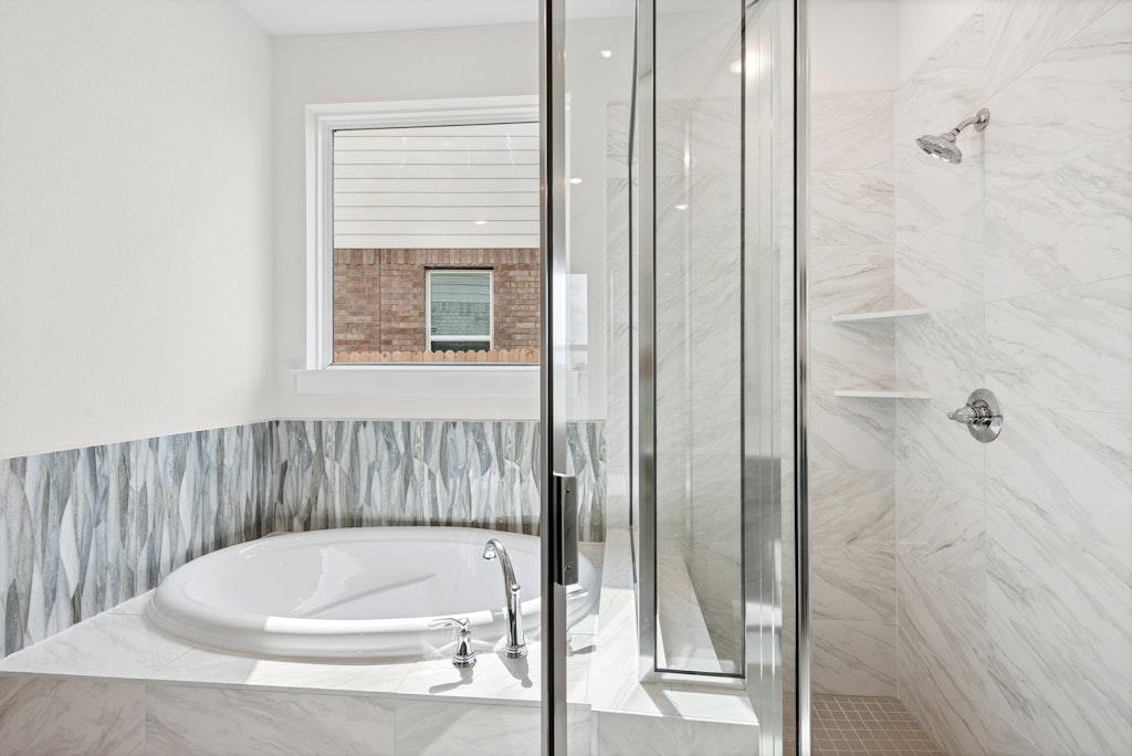 308 Amista Dr, Liberty Hill, TX 78642