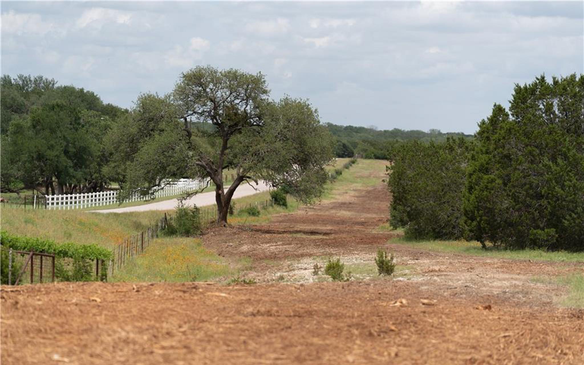 12323 Crows Ranch Rd, Salado, TX 76571