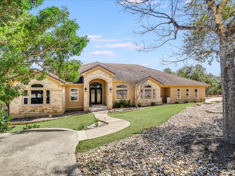 107 N Angel Light Dr, Spicewood, TX 78669