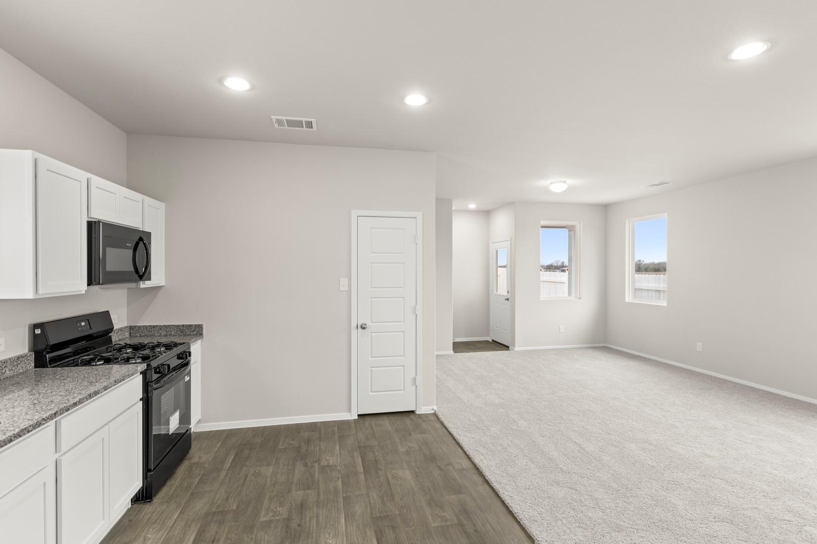 3085 Winding Creek Rd, Kyle, TX 78640