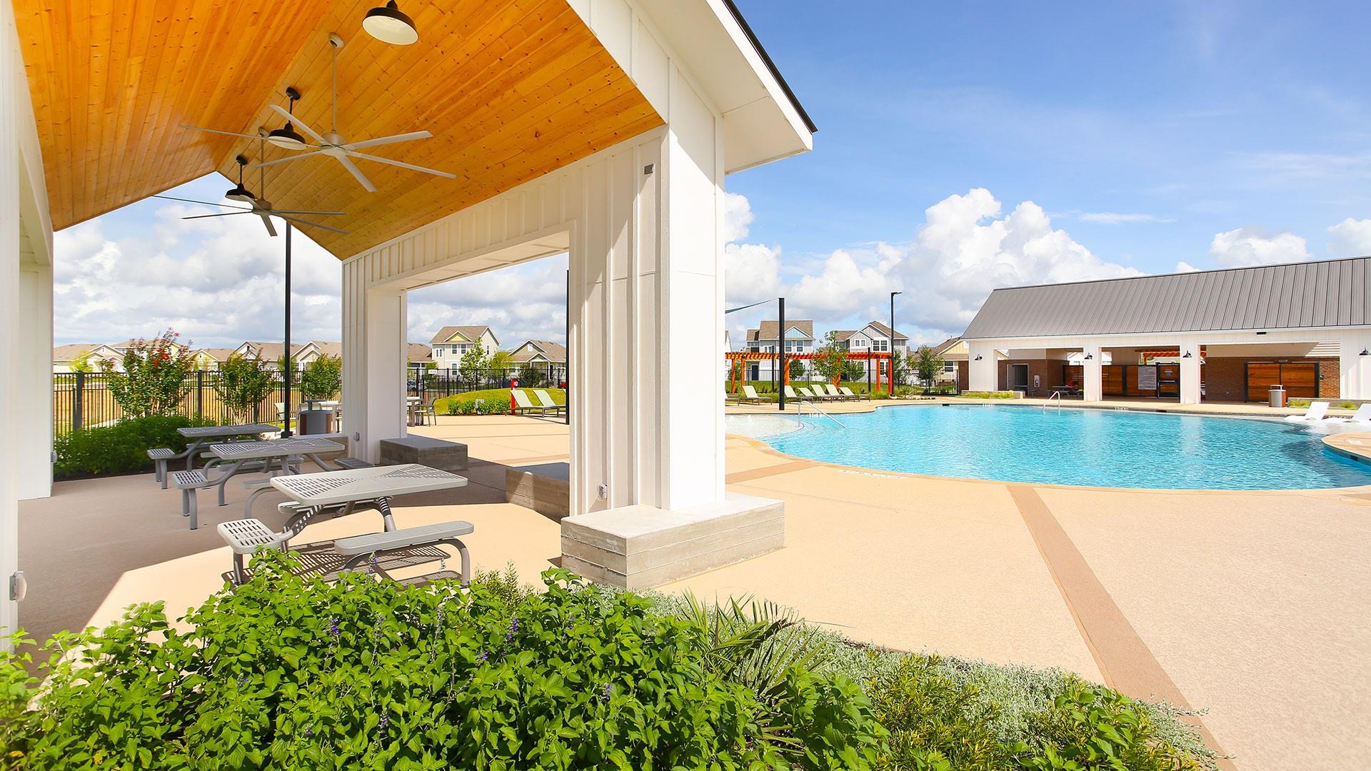 3085 Winding Creek Rd, Kyle, TX 78640